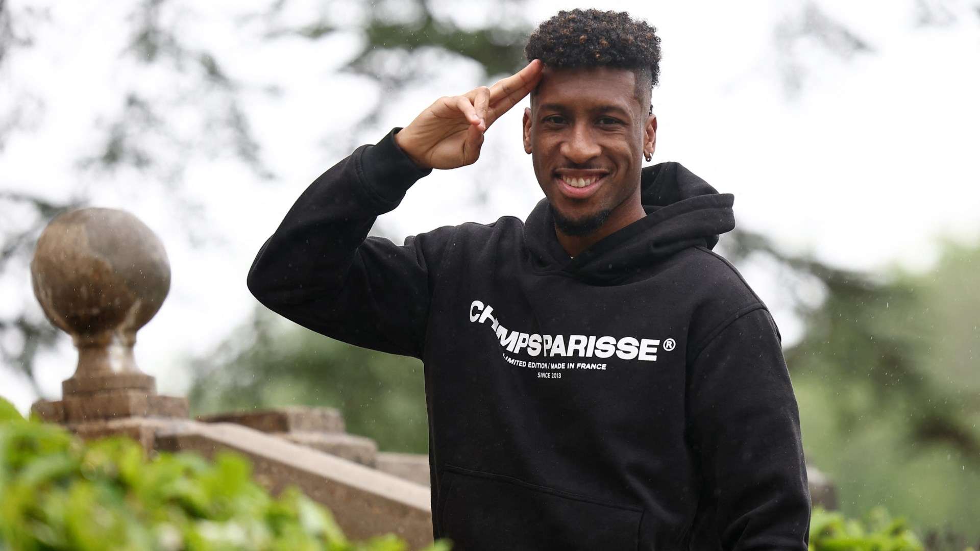 Man City consider Coman loan bid  