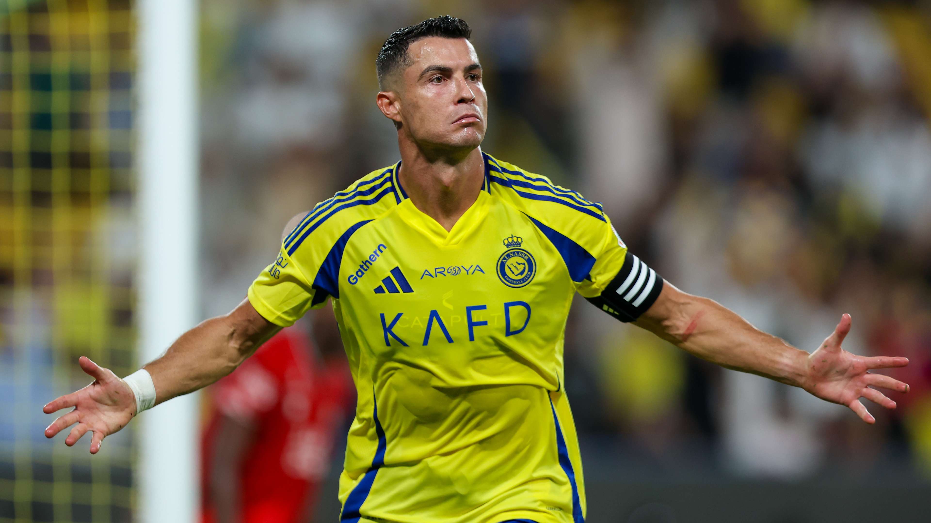 📽️ | Ronaldo scores pinpoint free kick against Al-Feiha  