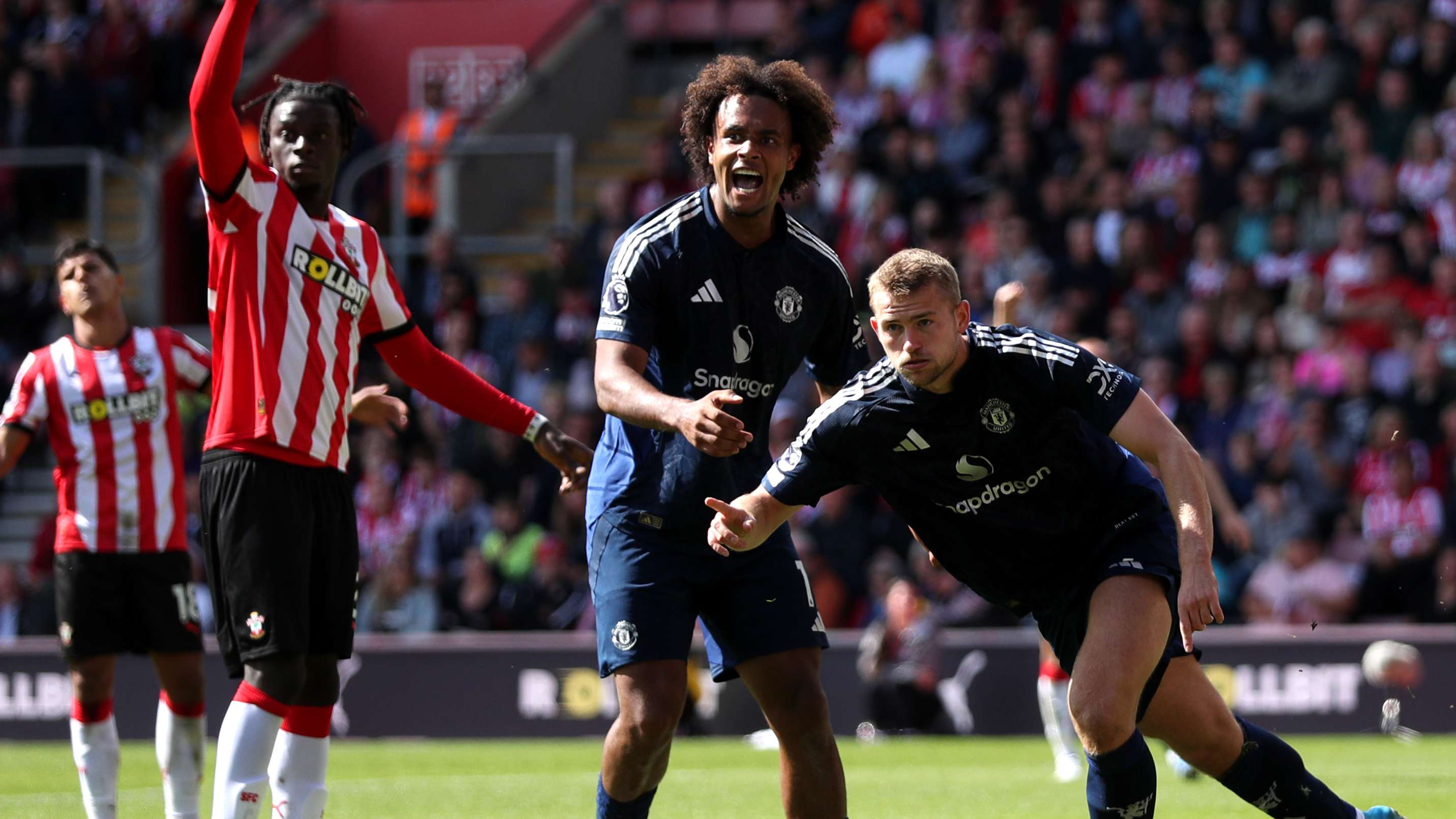 📽️ | De Ligt is off the mark for Man Utd!  