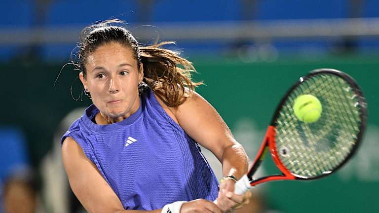 Carlos Alcaraz rises to Laver Cup occasion with singles victory over Ben Shelton  