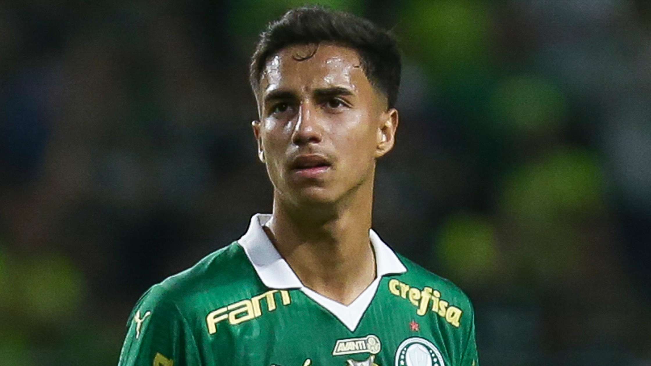 Transfers LIVE: Arsenal & Real to compete for Palmeiras' Reis  