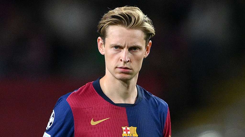 Another fitness issue? Injury-plagued De Jong suffers fresh setback  