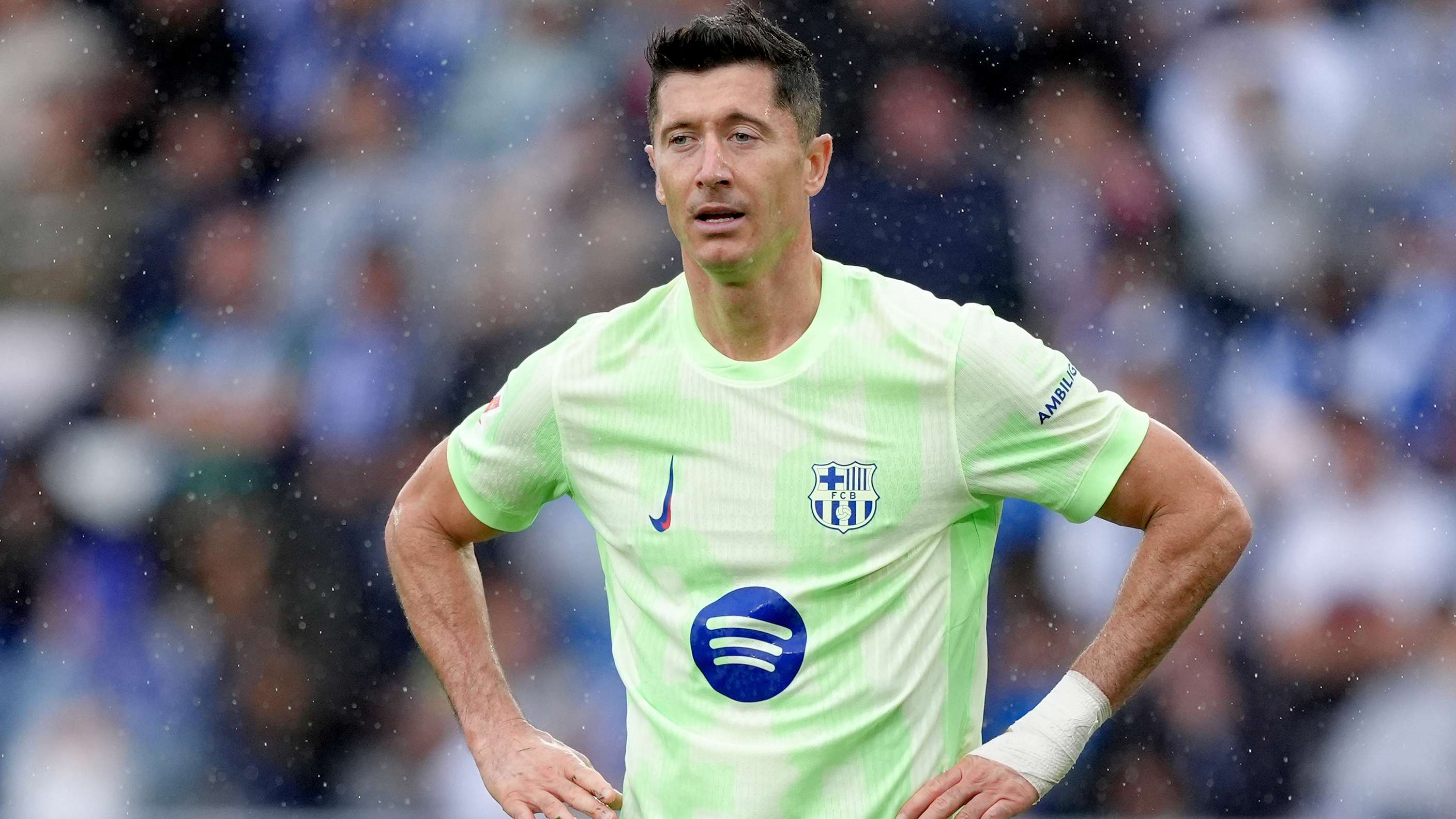Revealed: Barcelona owe SEVEN clubs for Lewandowski  