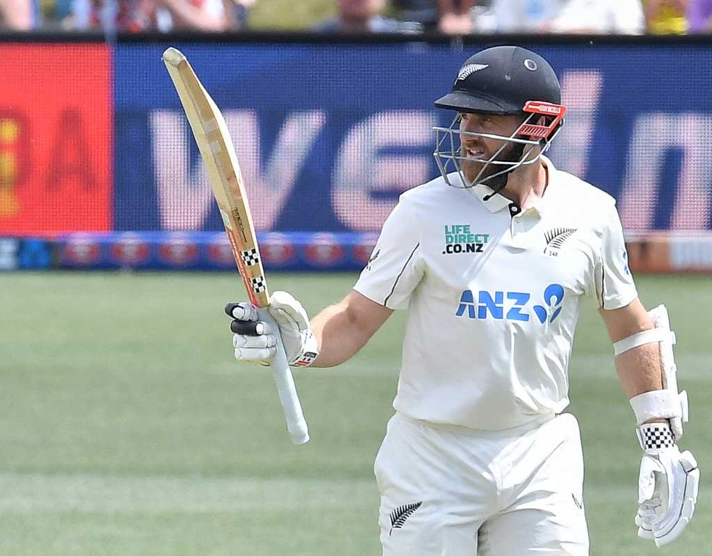 Kane Williamson makes strong return but England chip away  