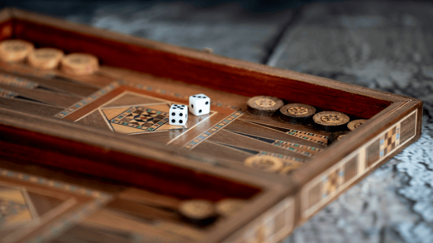 Backgammon Faces Cheating Scandal As U.S. Player Is Banned  
