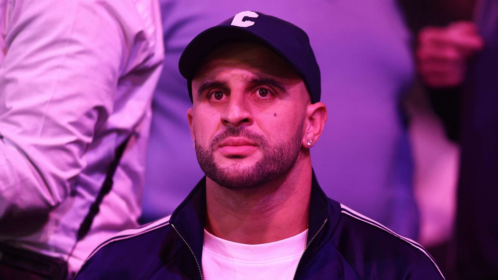 Guardiola aims one last dig in apology to Mourinho  