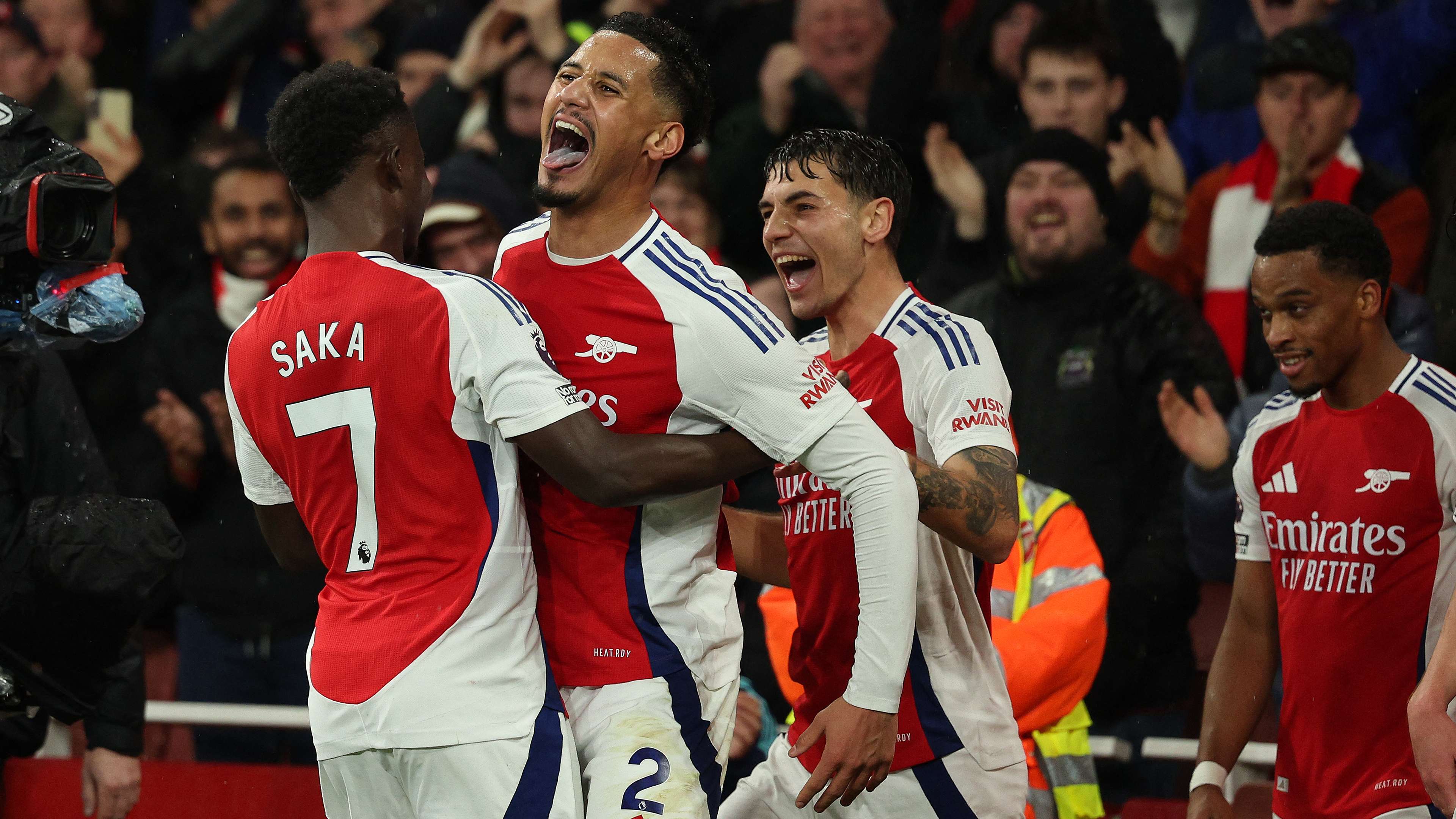'Arsenal are the new Stoke City!' - Berbatov aims cheeky dig  