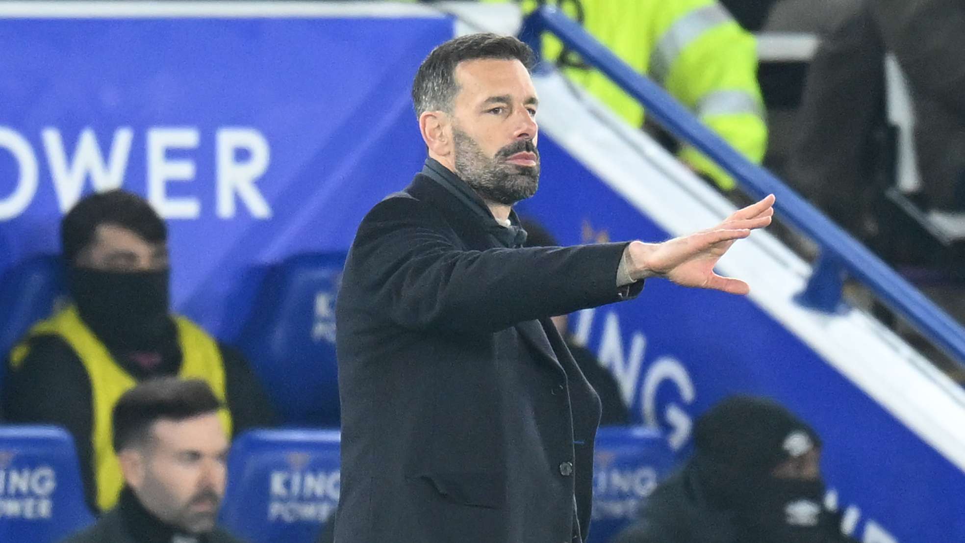 Van Nistelrooy 'to use Man Utd contacts' to sign youngster  