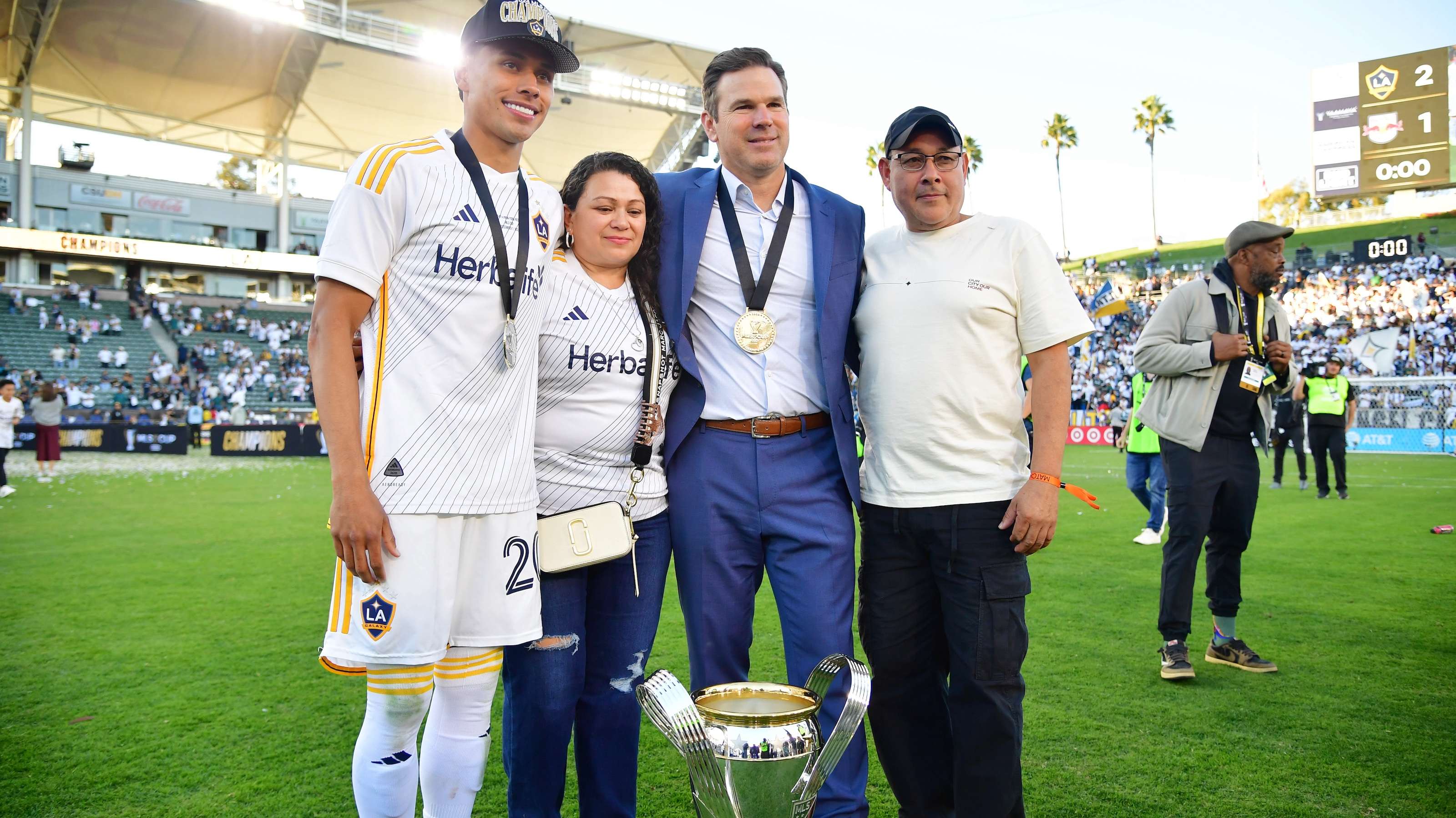 Galaxy's Vanney follows blueprint for second championship  