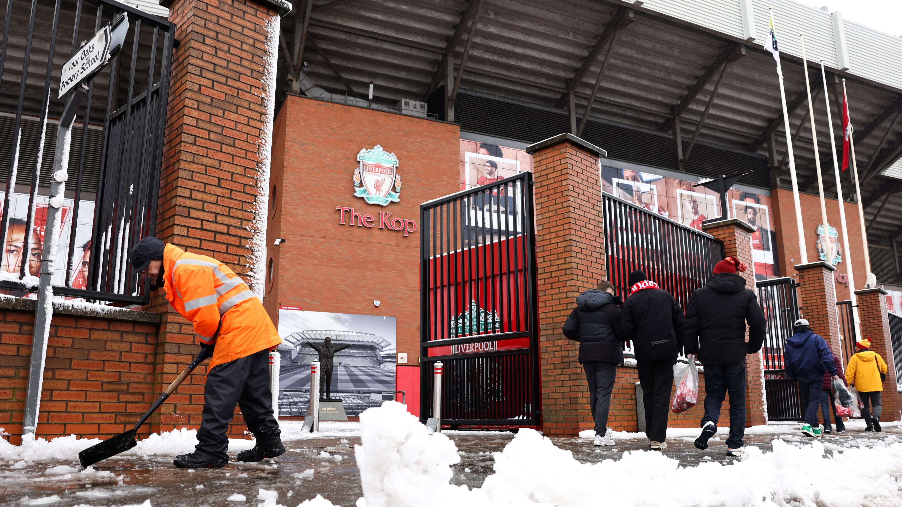 Liverpool vs Man Utd is ON! PL clash survives postponement scare  