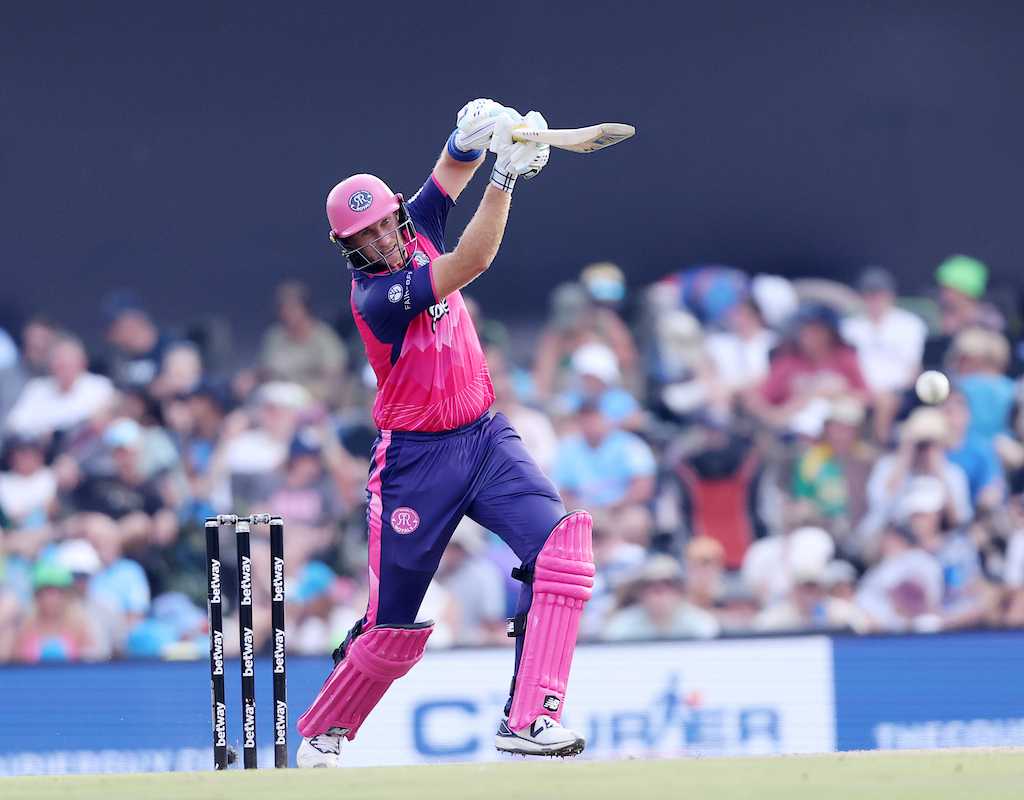 Root shines as Royals make it three in a row  