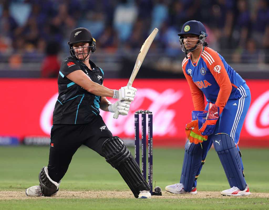 Devine, Kerr, Tahuhu return for Australia three-match T20I series  