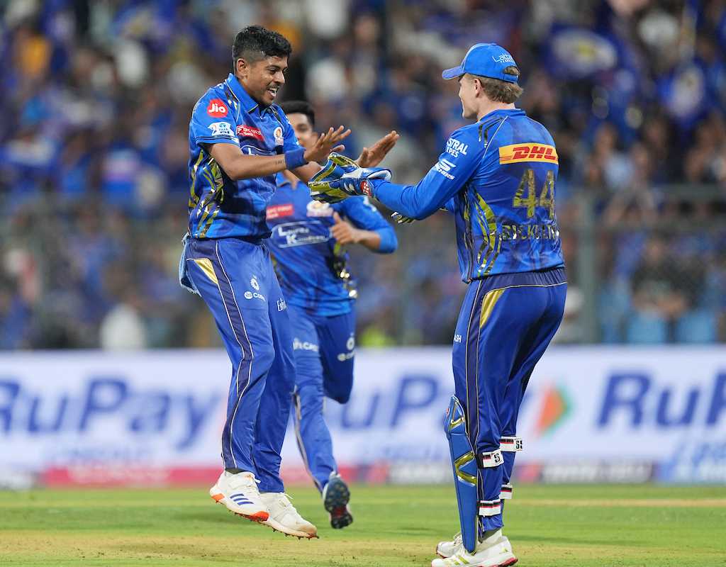 Ashwani Kumar's dream debut helps MI crush KKR  