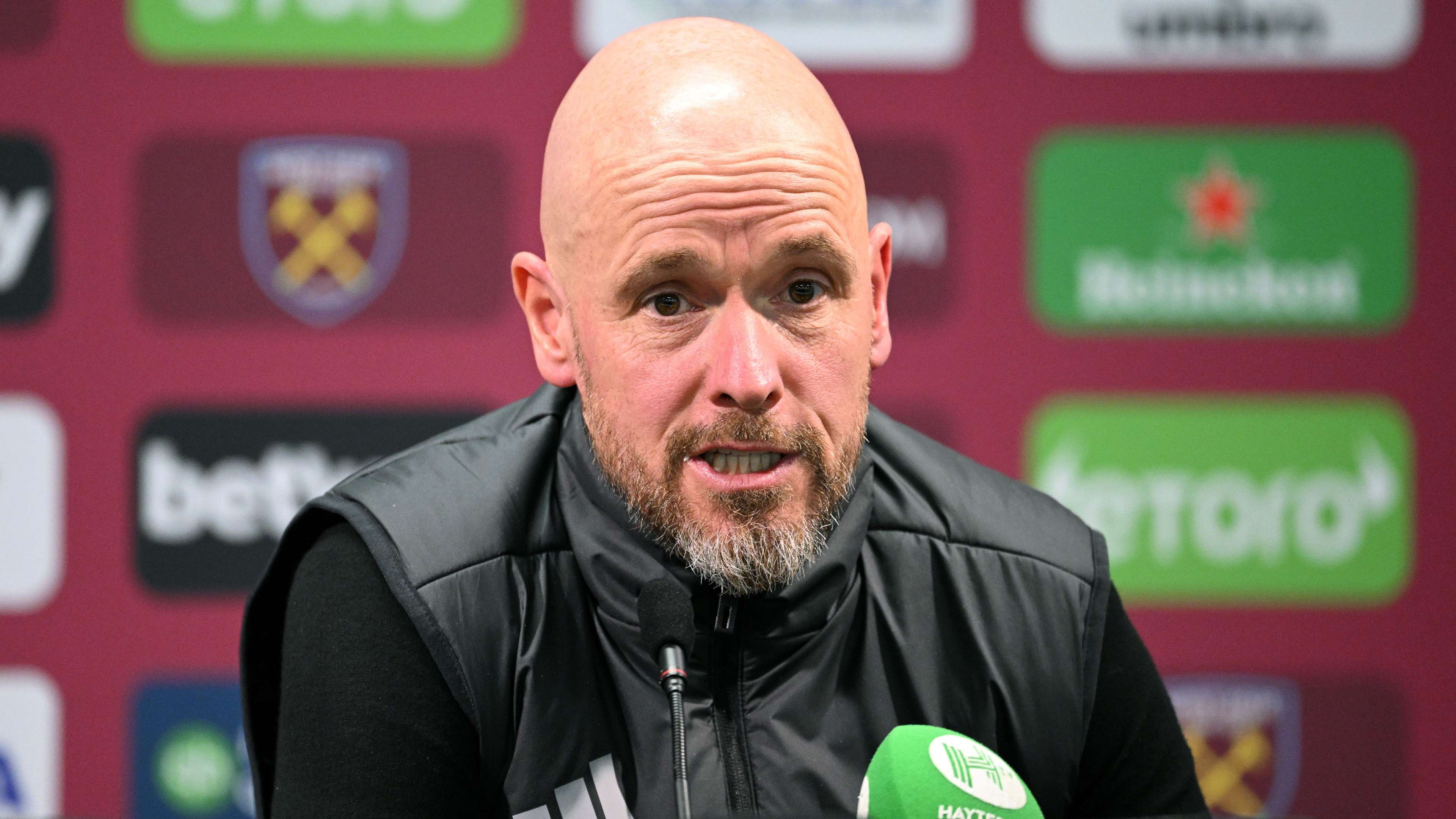Ten Hag to become Leverkusen manager if Fabregas stays at Como  