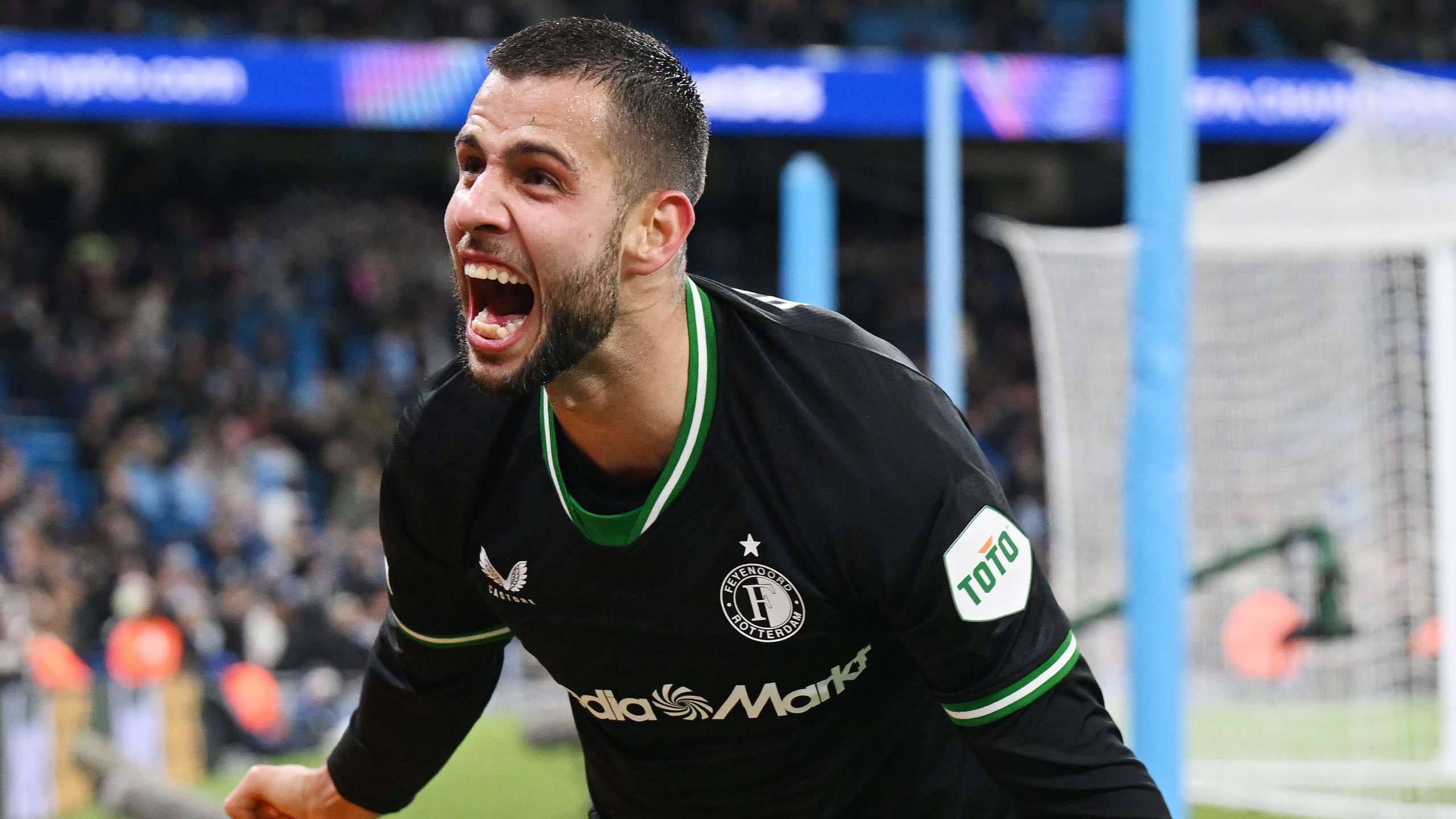 How much does David Hancko earn at Feyenoord?  