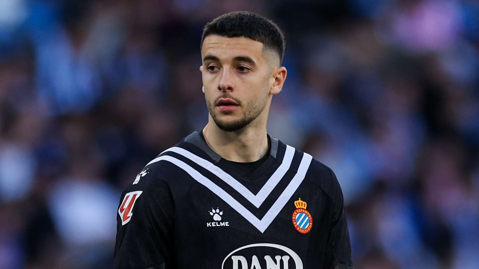 Arsenal & Barcelona in danger of missing out on La Liga star  