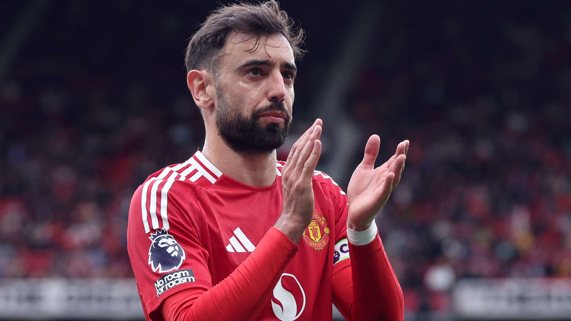 'Sounds like he's off' - Man Utd fans worried by Fernandes message  