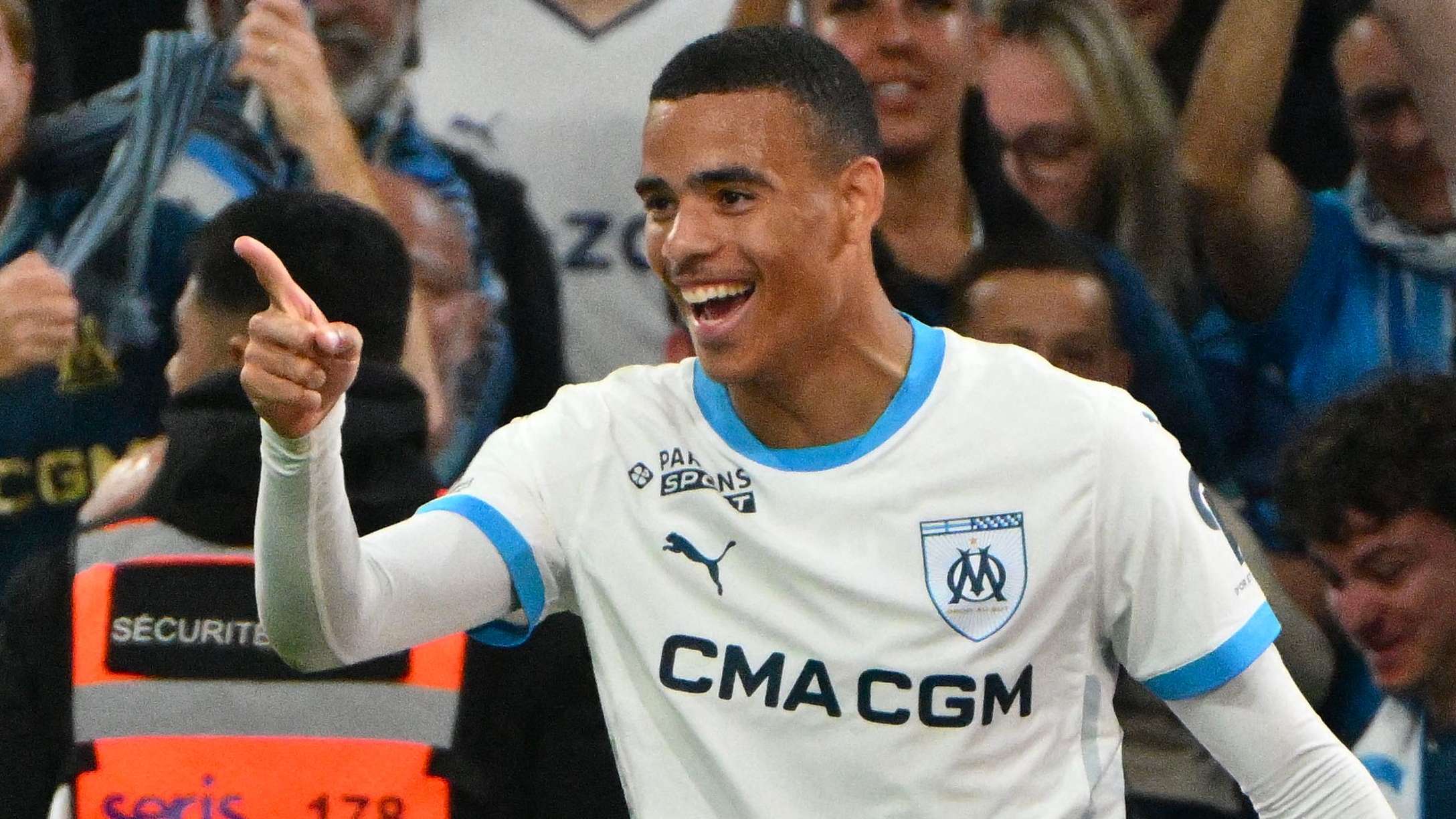 'Incredible' Greenwood compared to Real Madrid ace Bellingham  