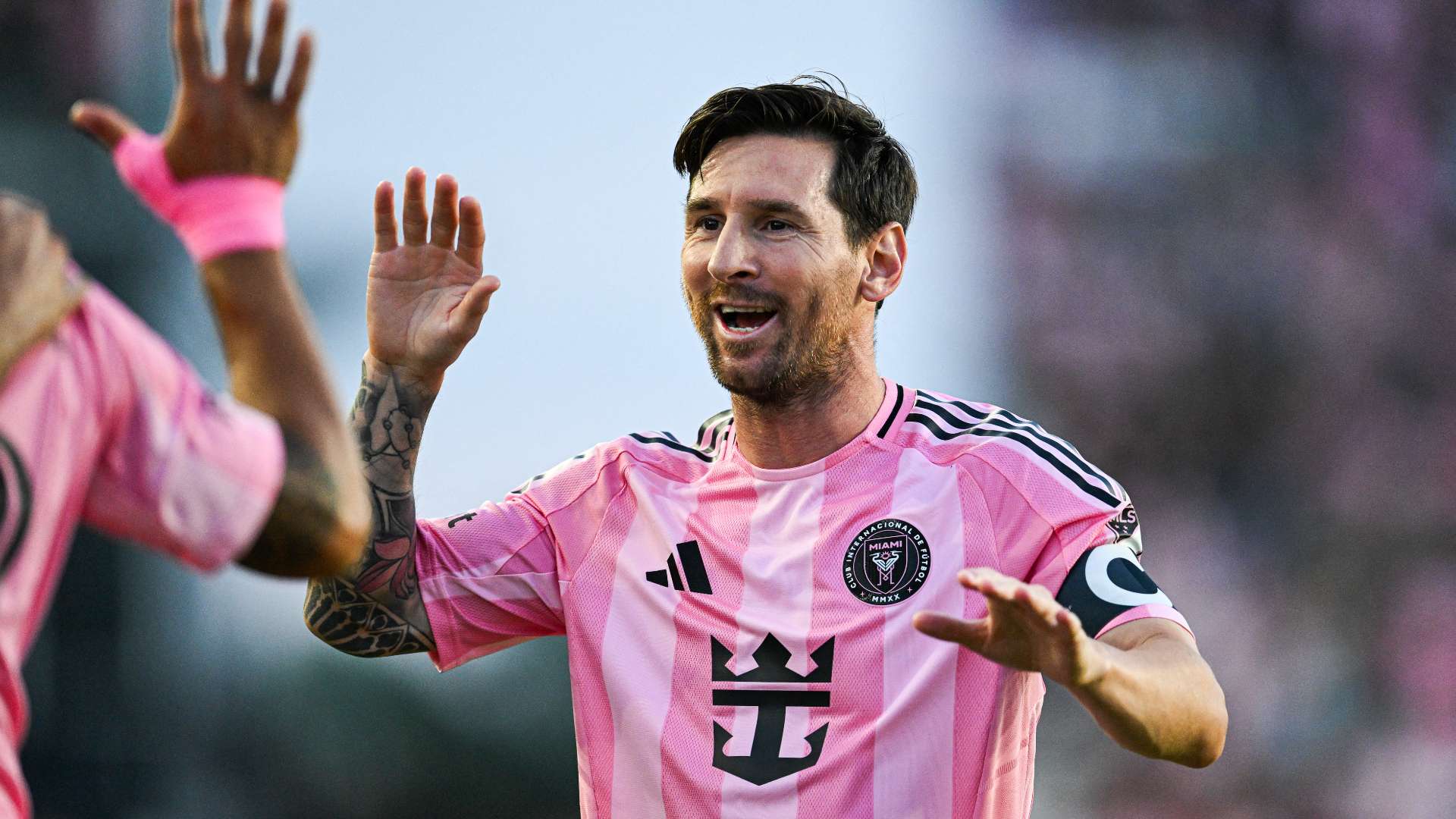 Miami owner reiterates plans for Messi to retire with club  