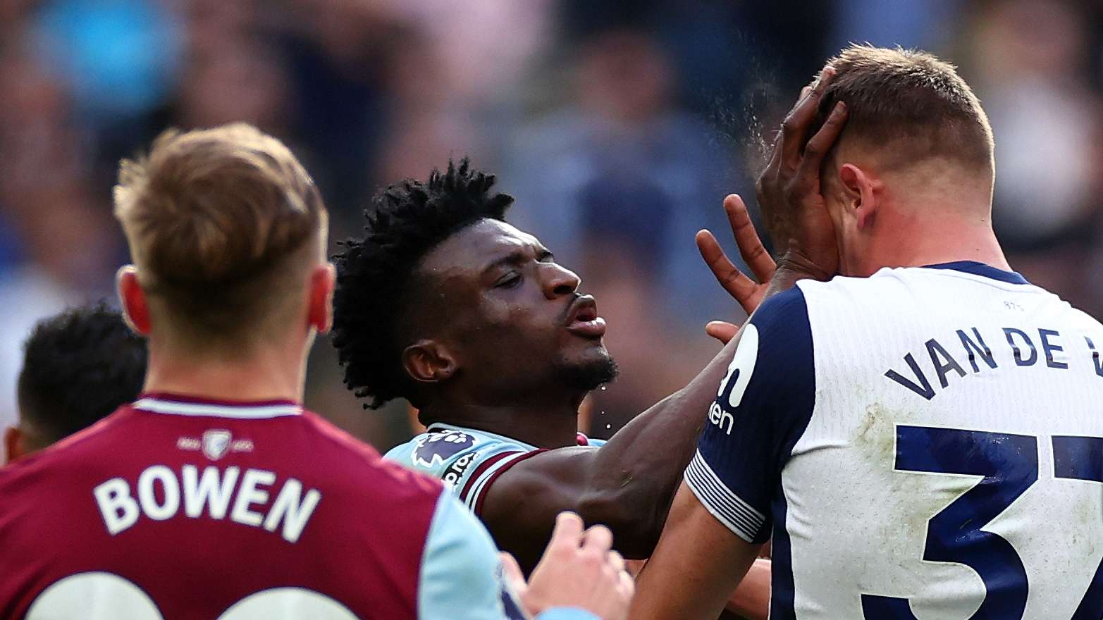 📽️ | Kudus and VDV's awkward lunch meeting at Spurs  