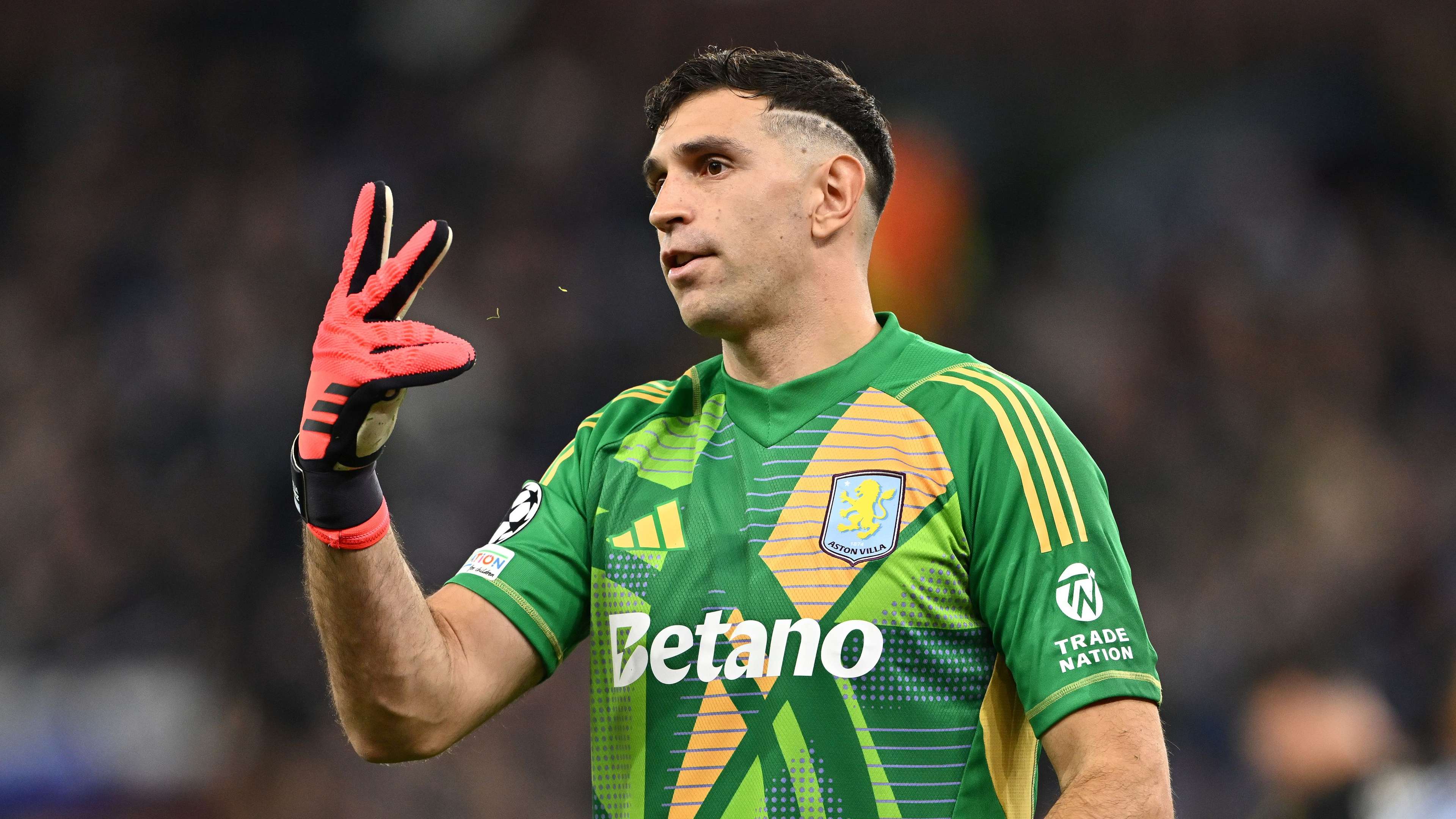 Martinez 'tempted' by Saudi move as Man Utd transfer stalls  