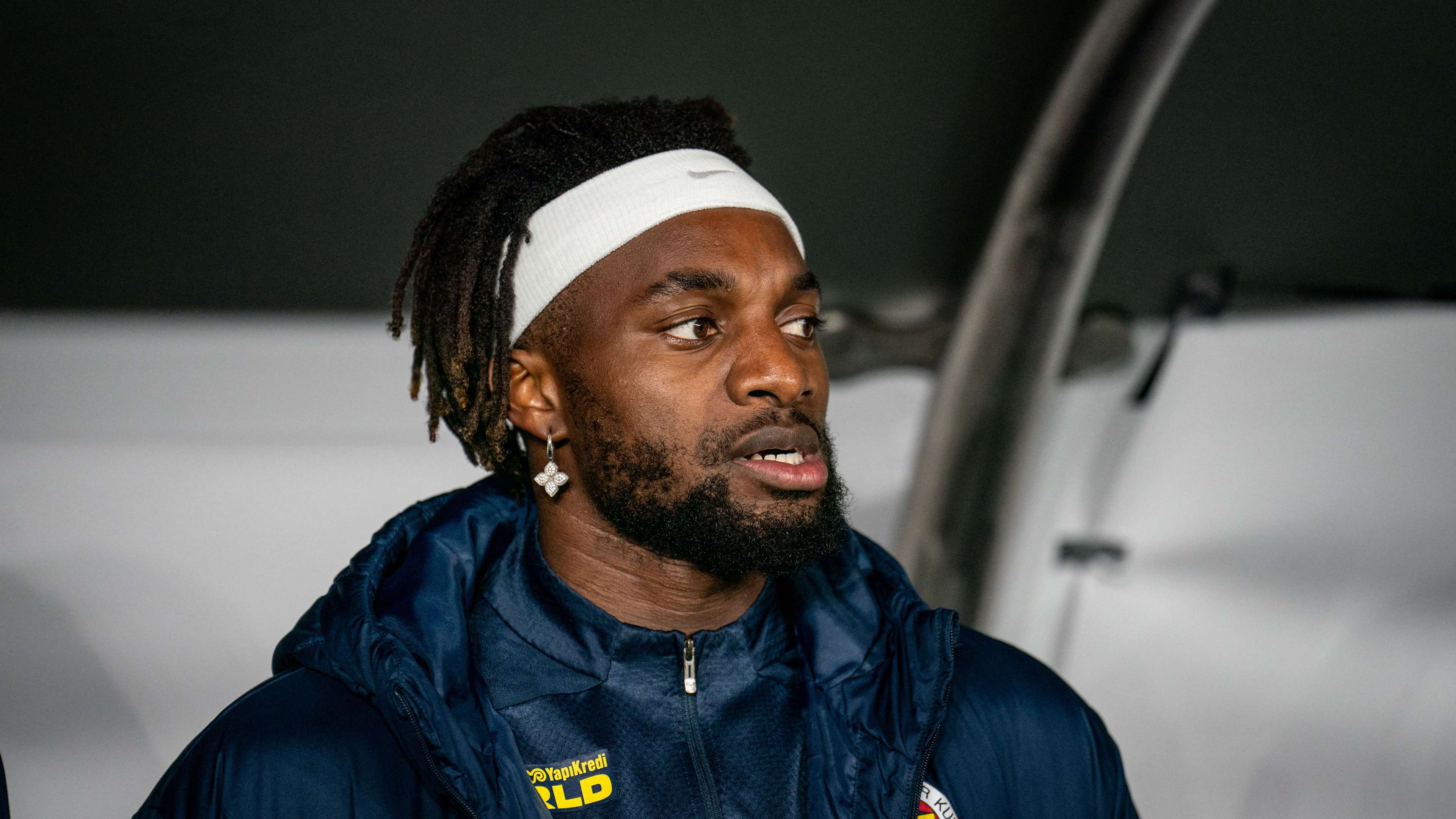 Saint-Maximin claims Fenerbahce doctors urged him to dope  