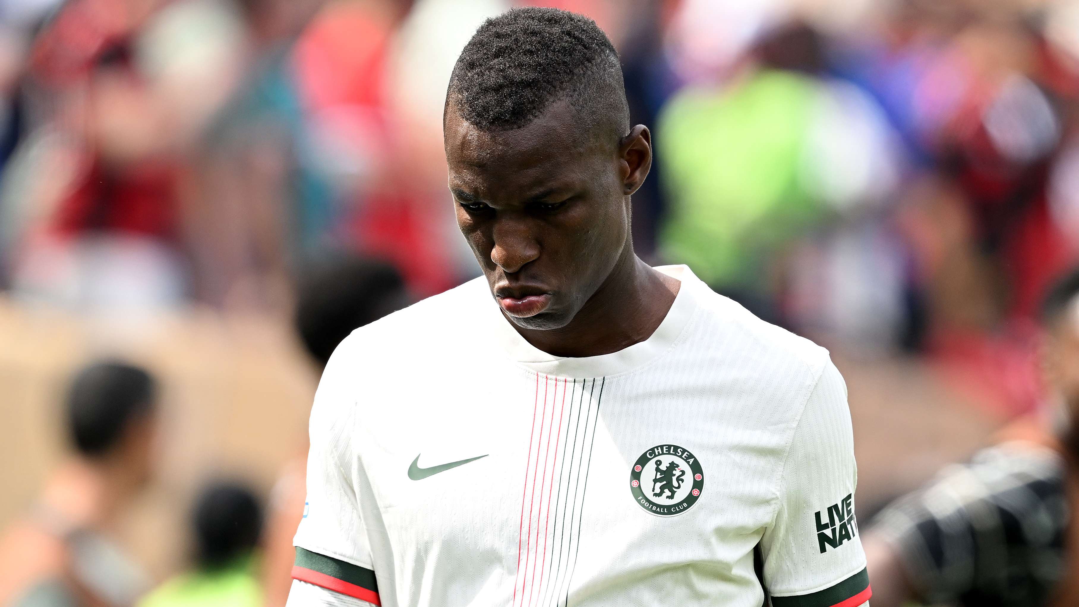 Villa remain hopeful of making statement swoop for Chelsea star  