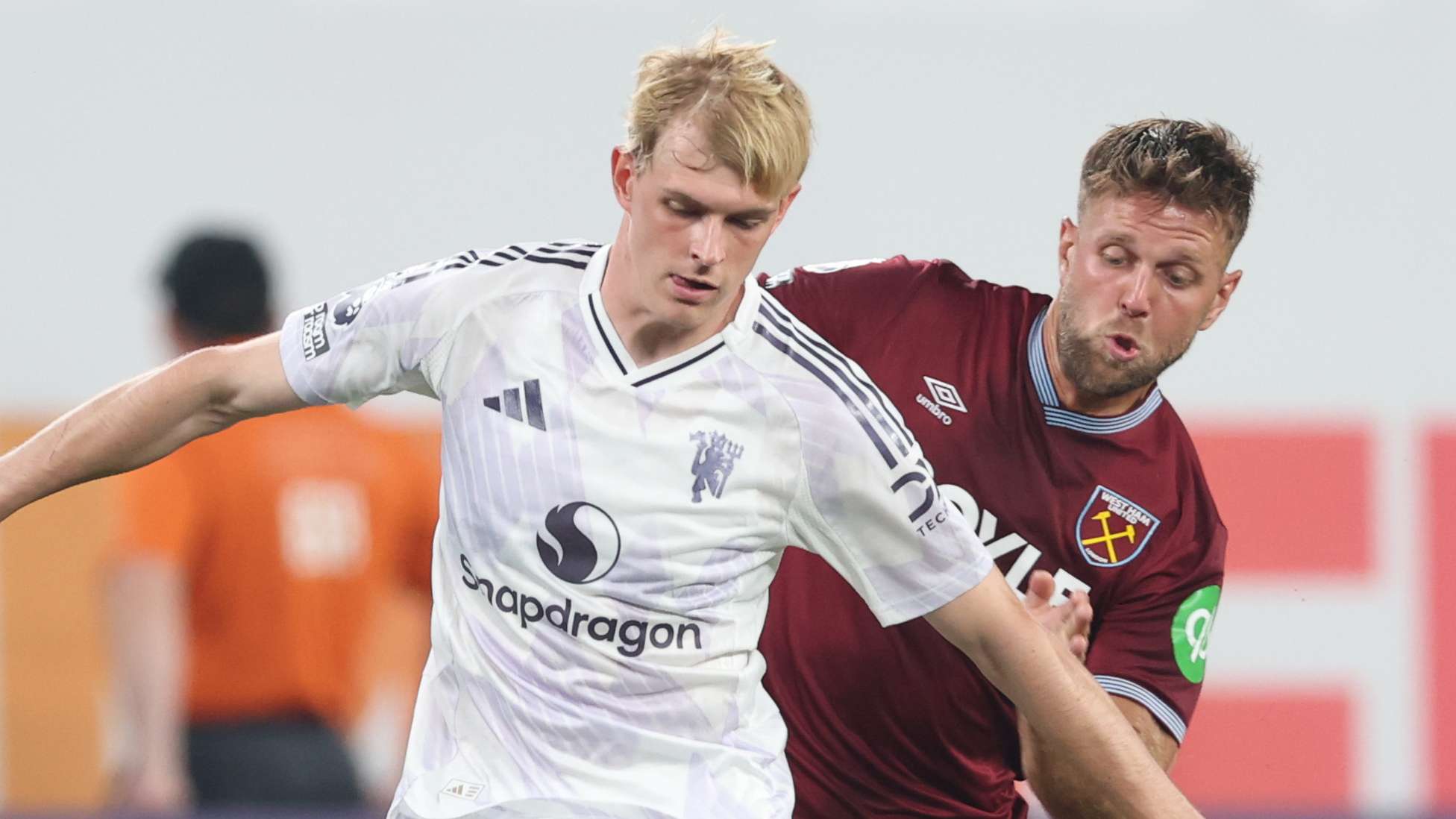 Man Utd's Collyer in 'advanced talks' on season-long loan  