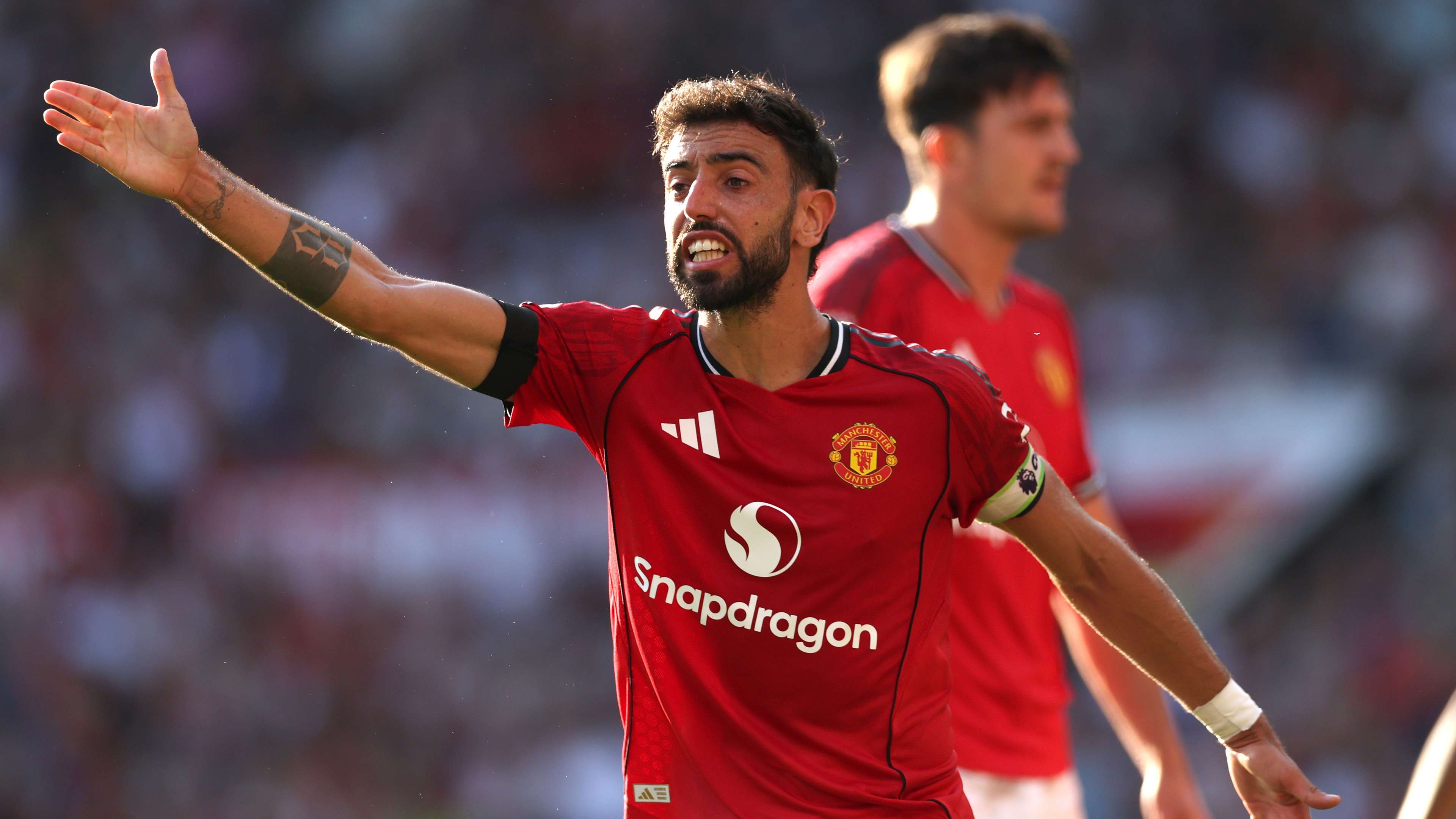 Cash-rich Saudis poised to swoop for Man United captain Fernandes  