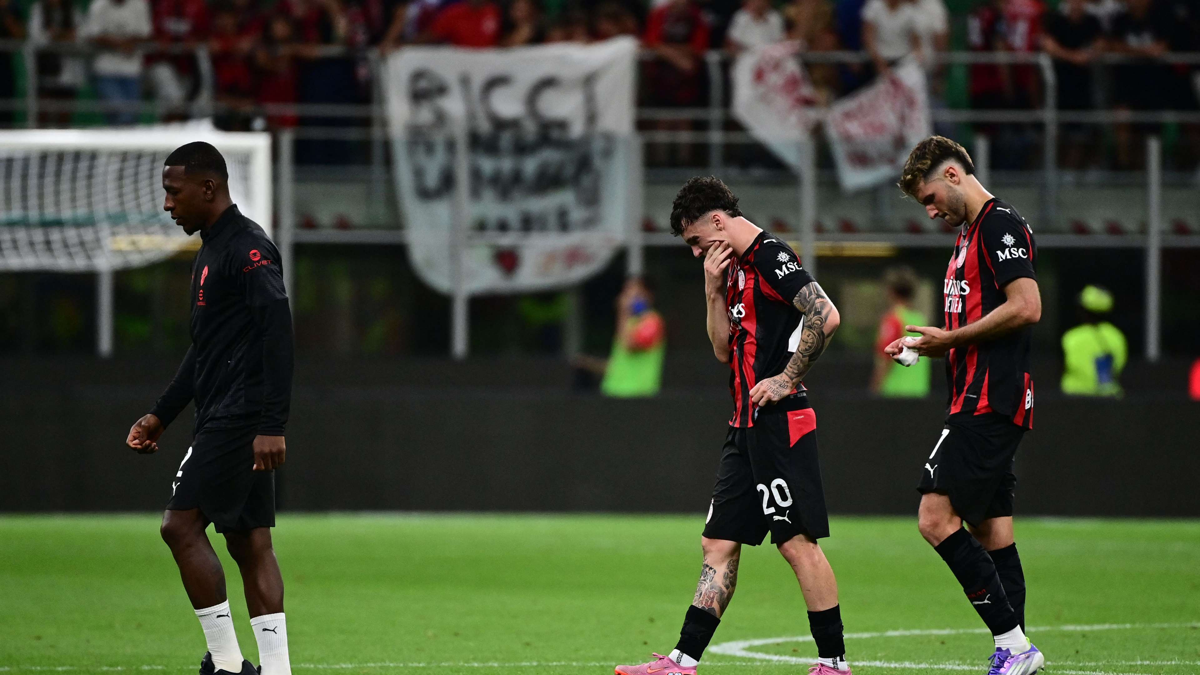 Pimenta confirms Santiago Giménez will not leave AC Milan  