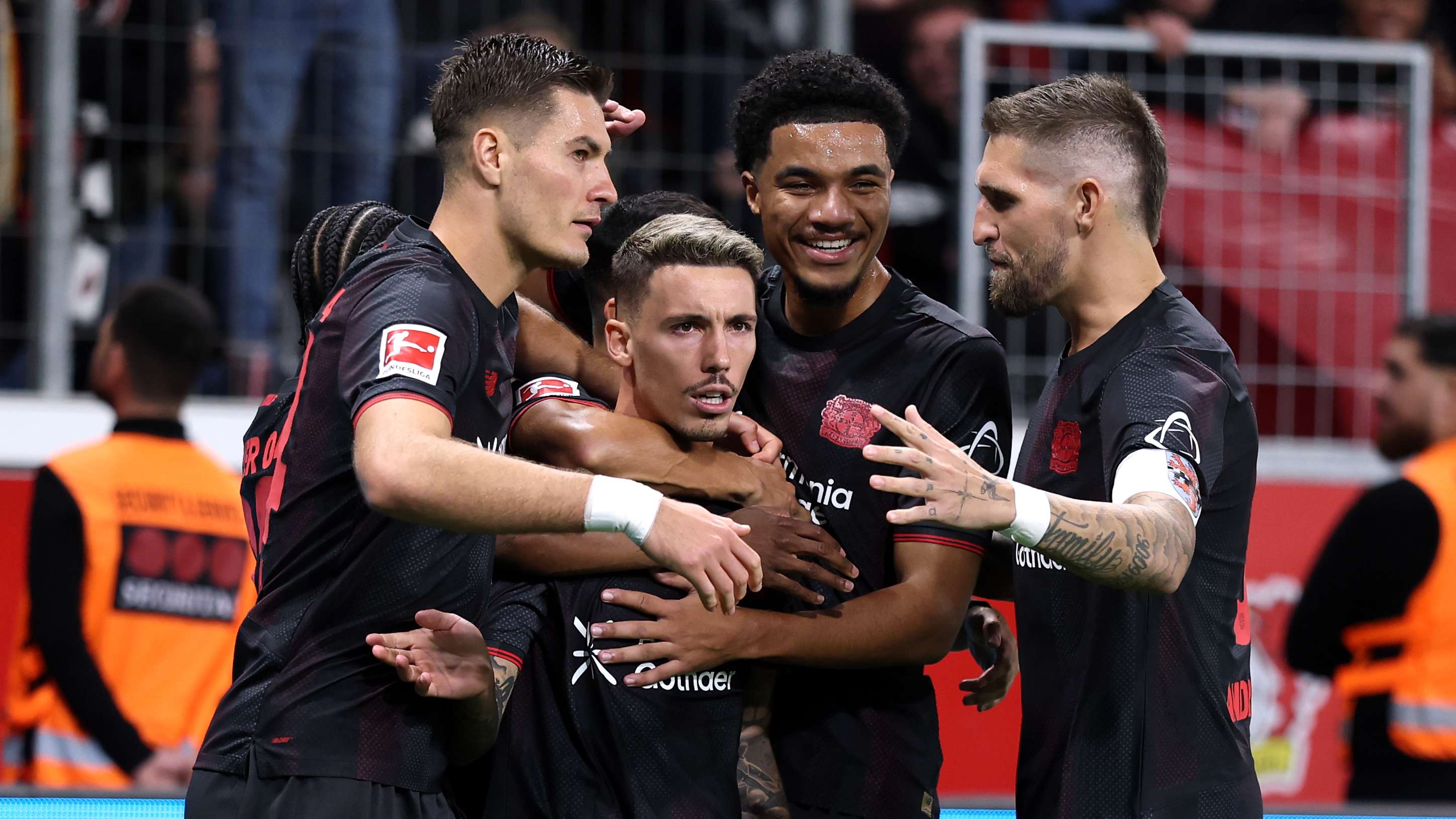 Meola favors Tillman over Reyna for USMNT's No. 10 position  