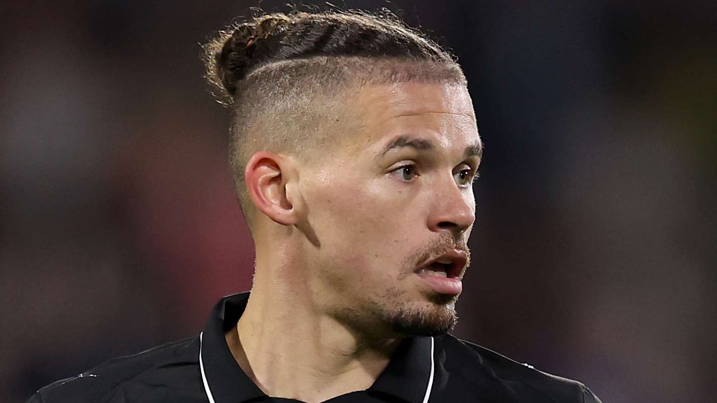 Guardiola kills hopes of 'unbelievable guy' Phillips  