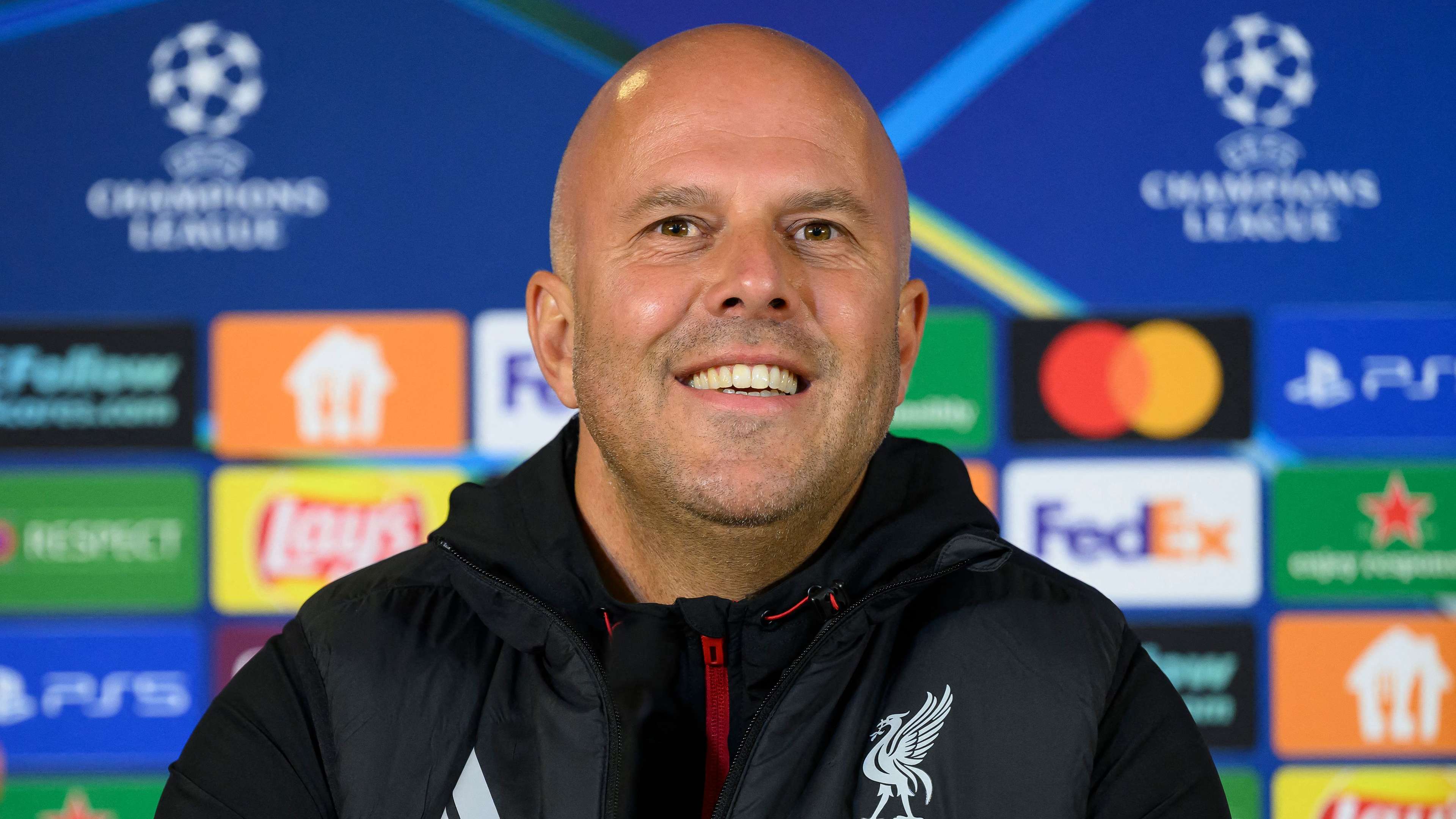 Arsenal icon claims Slot 'lucky' to inherit Liverpool squad  