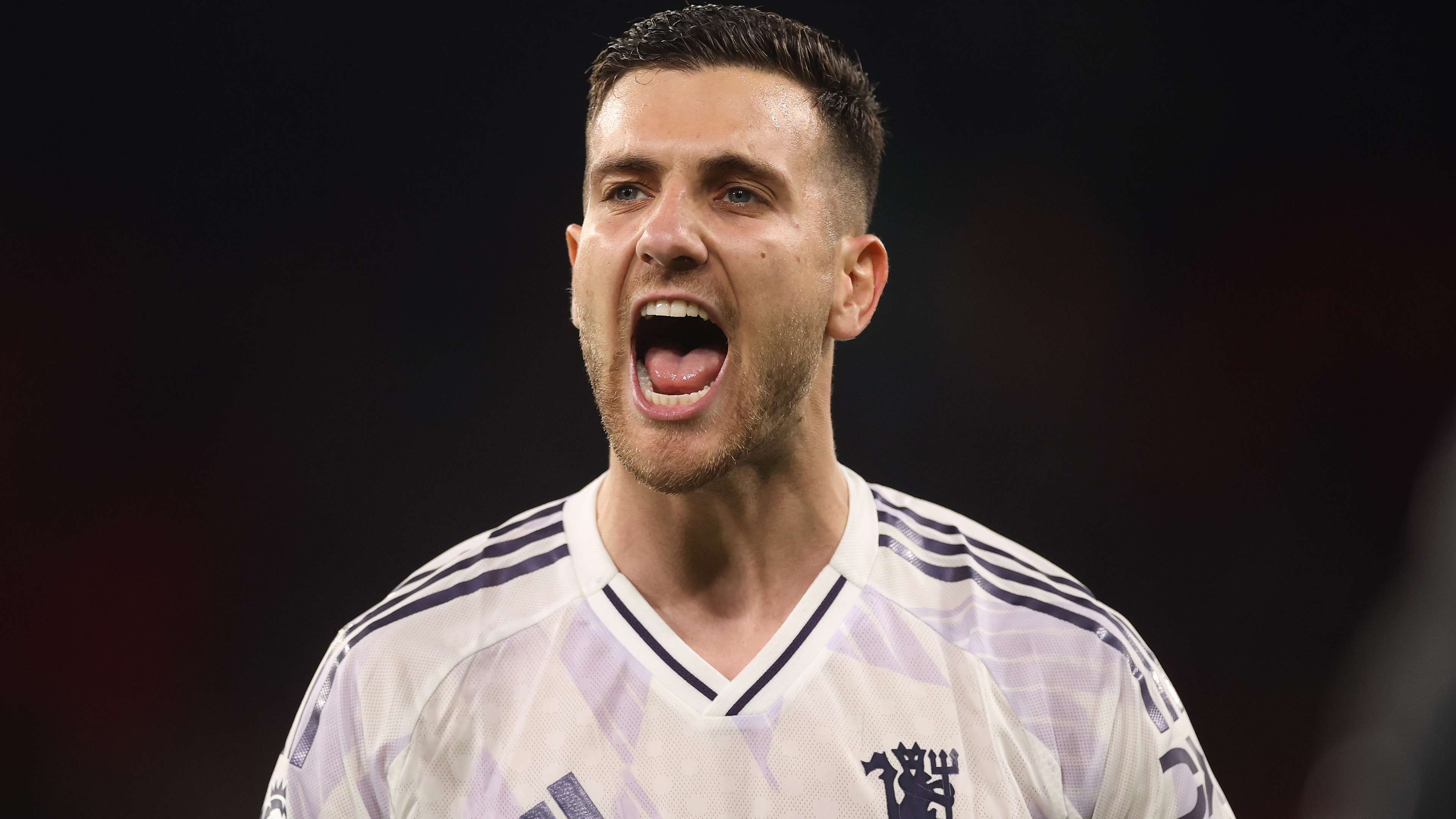 Dalot sends message to Man Utd fan waiting for five-in-a-row haircut  