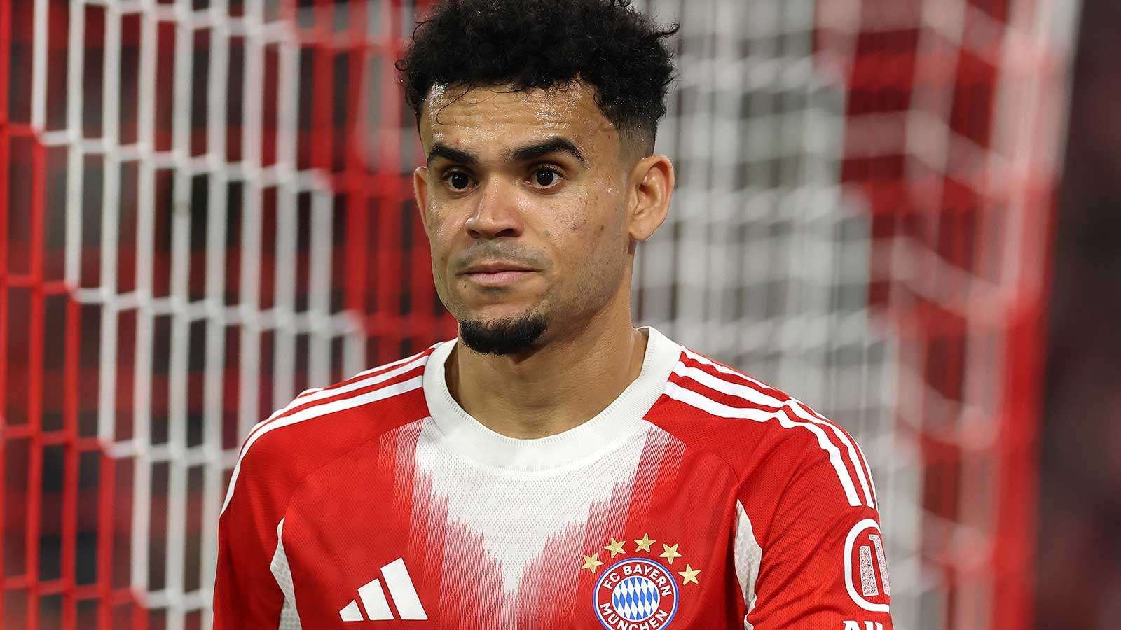 Kompany demands Diaz step up ahead of Arsenal clash  