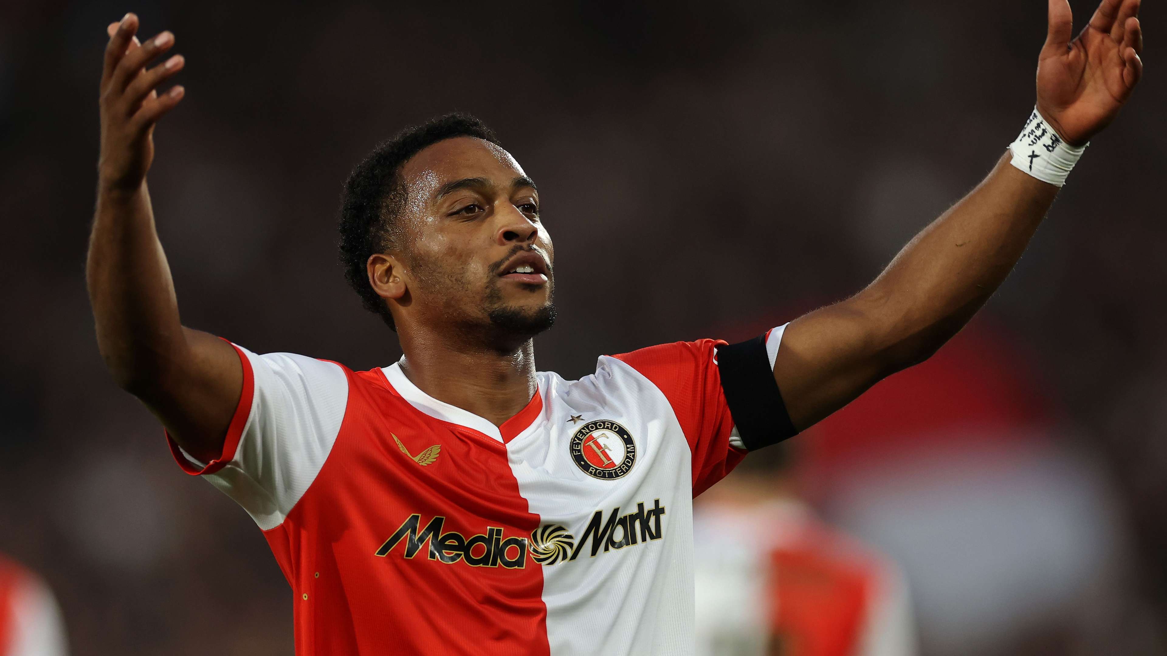 Napoli eye winter move for Feynoord's midfield star  