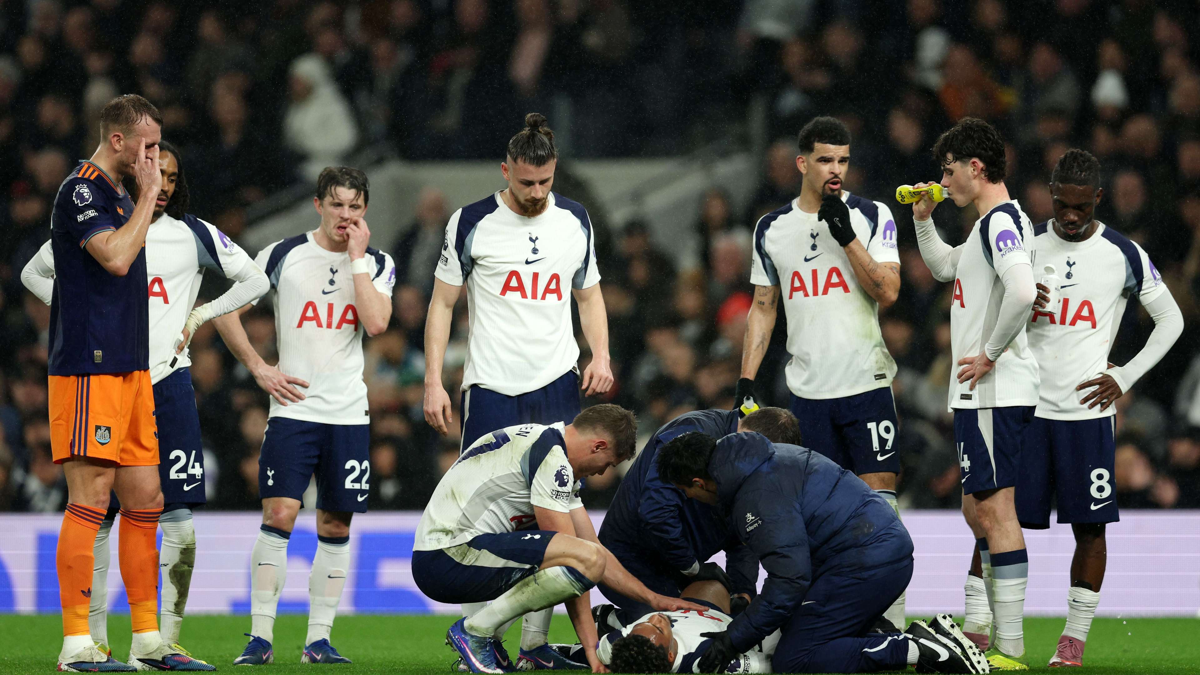 Spurs' problems continue as star suffers season-ending ACL injury  