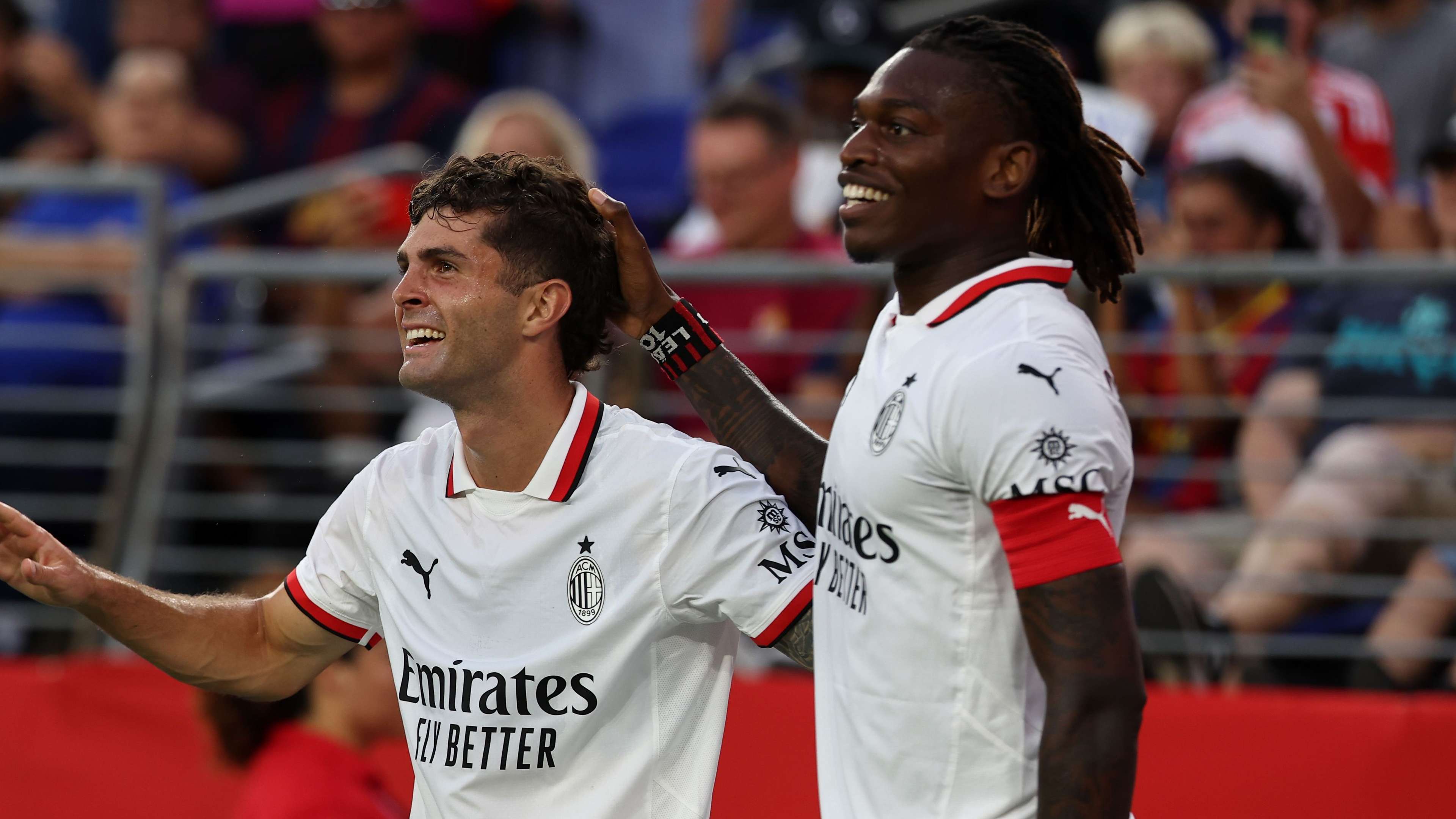 Milan stars make peace after clash  