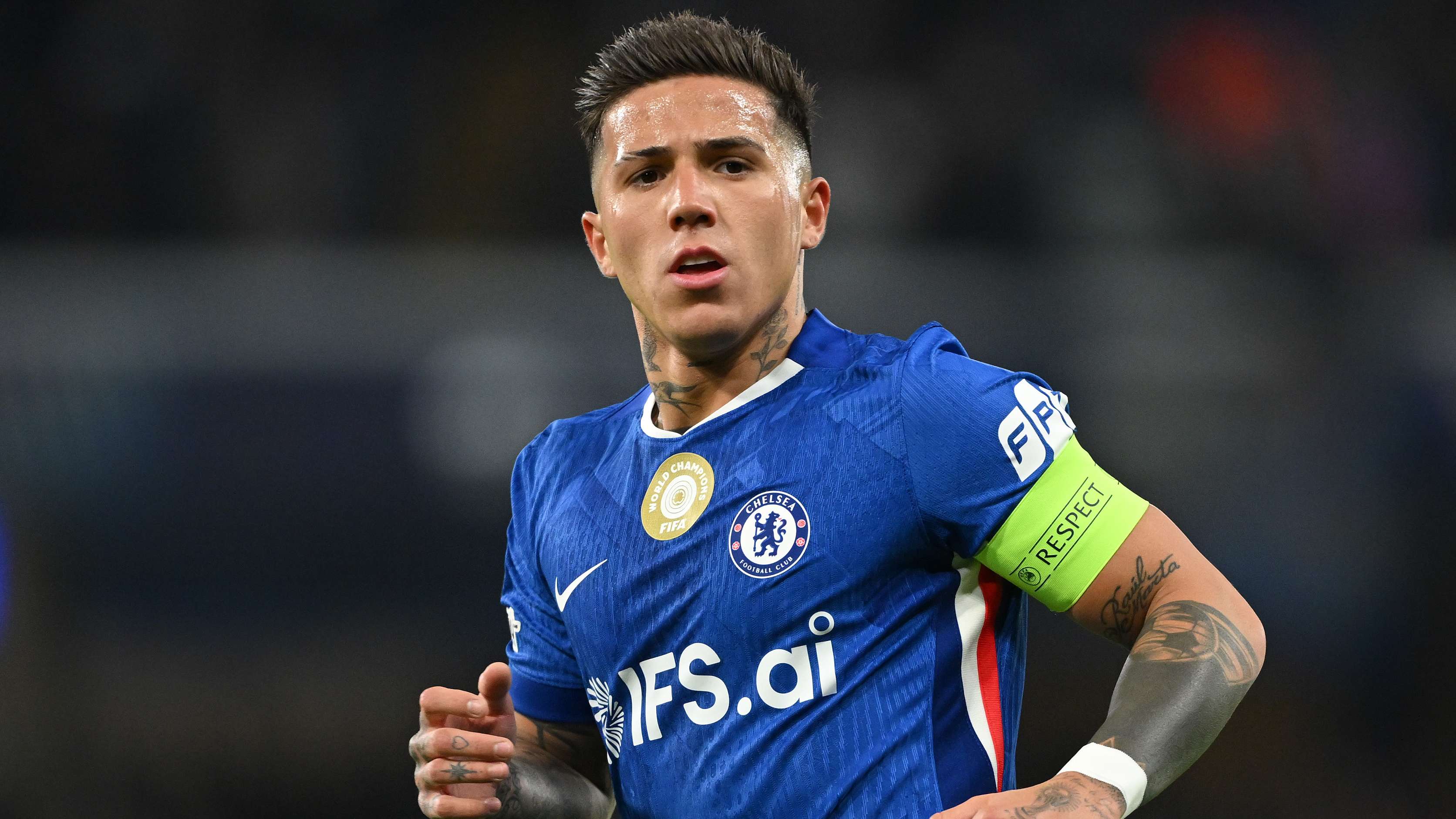 Rosenior hails 'fantastic' Fernandez ahead of Man Utd return  