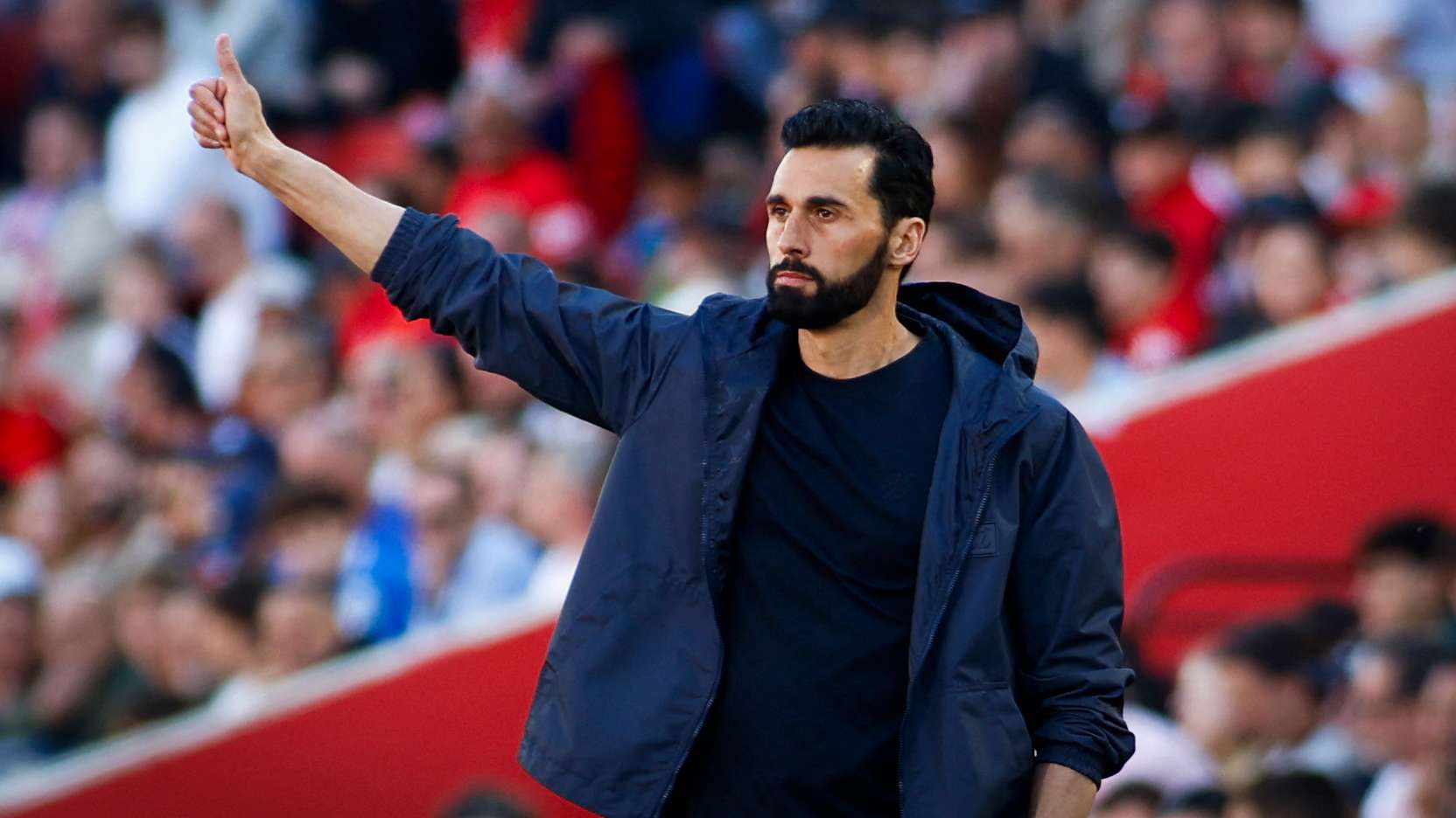 A comparison reveals the truth… Why do Arbeloa’s mistakes seem more serious than Alonso’s defeats?  