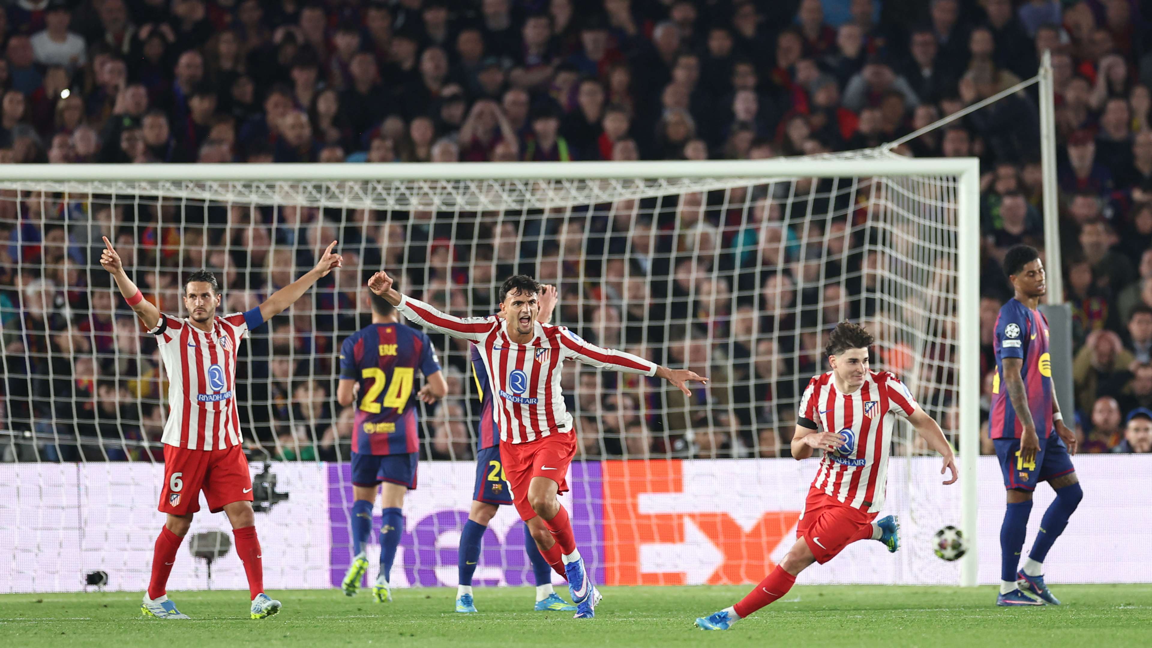 Utter secrecy… How is Barcelona negotiating with Álvarez away from Atlético’s prying eyes?  