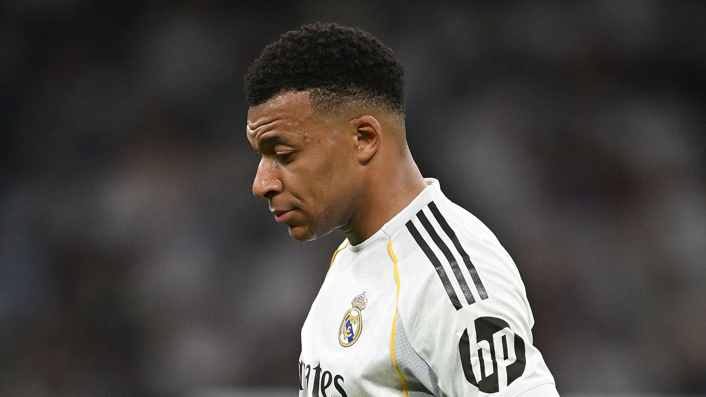 Real Madrid striker targets Mbappé  