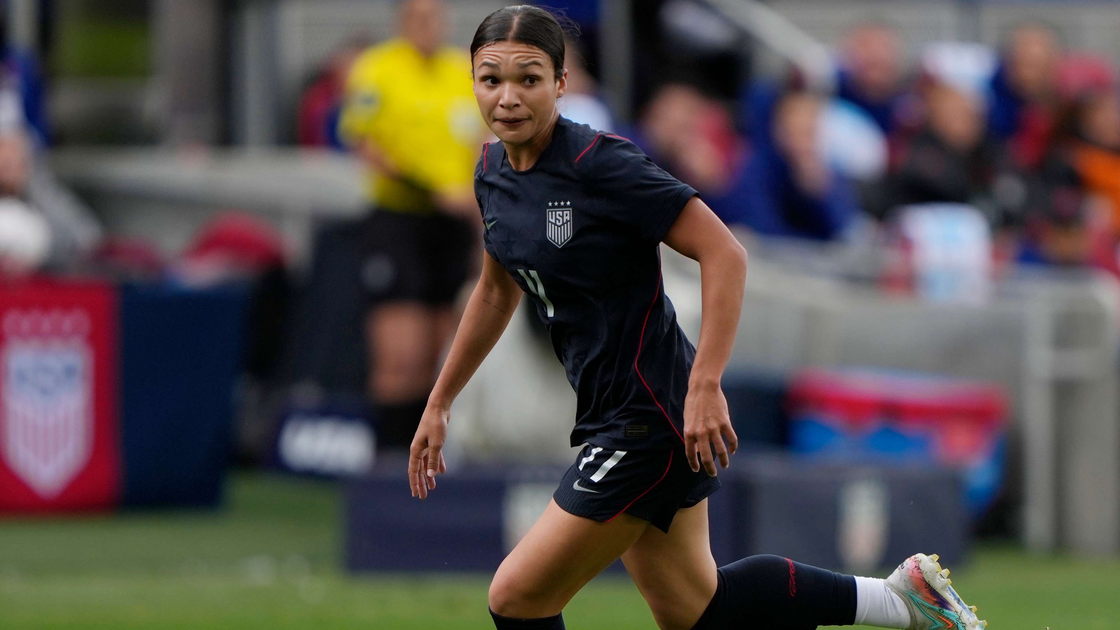 Hayes is 'proud' of Wilson's performance vs. Japan  