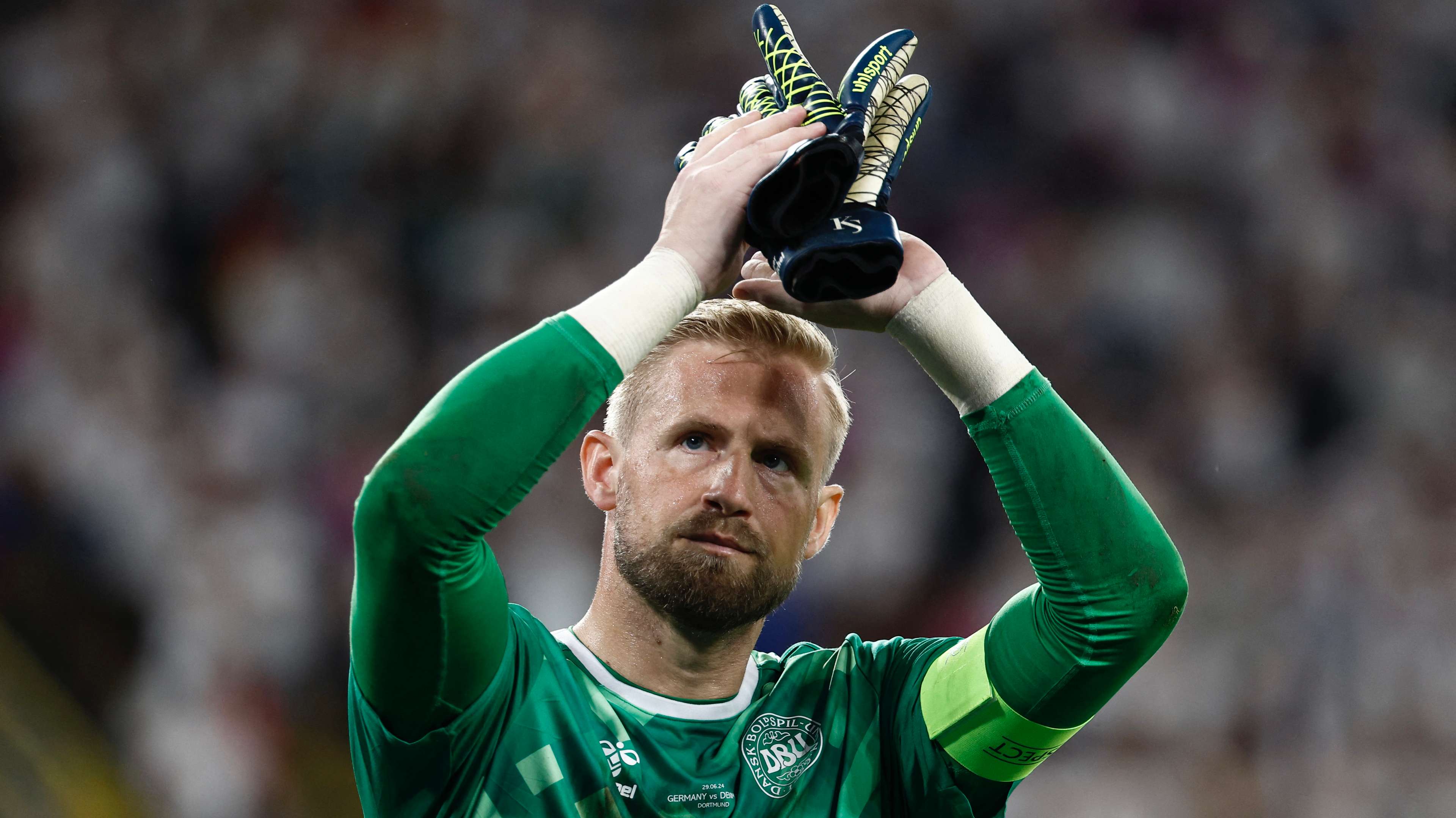 Schmeichel announces retirement after devastating injury diagnosis  