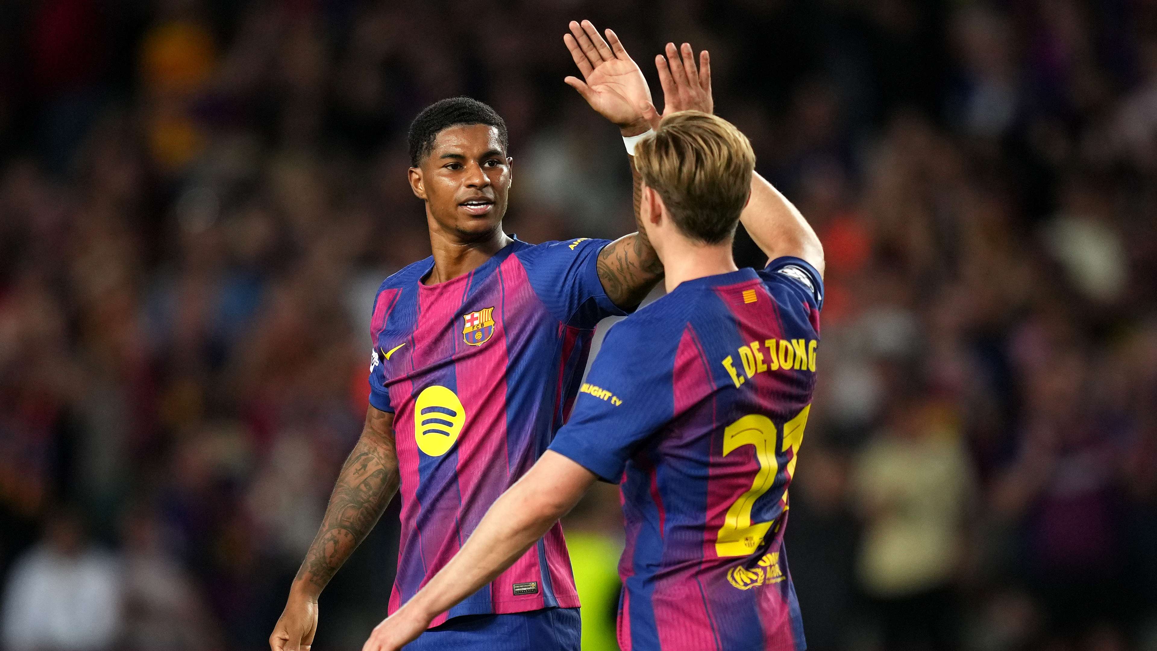 Ex-Man Utd star offers to get on his bike to bring 'ideal' Barca player  