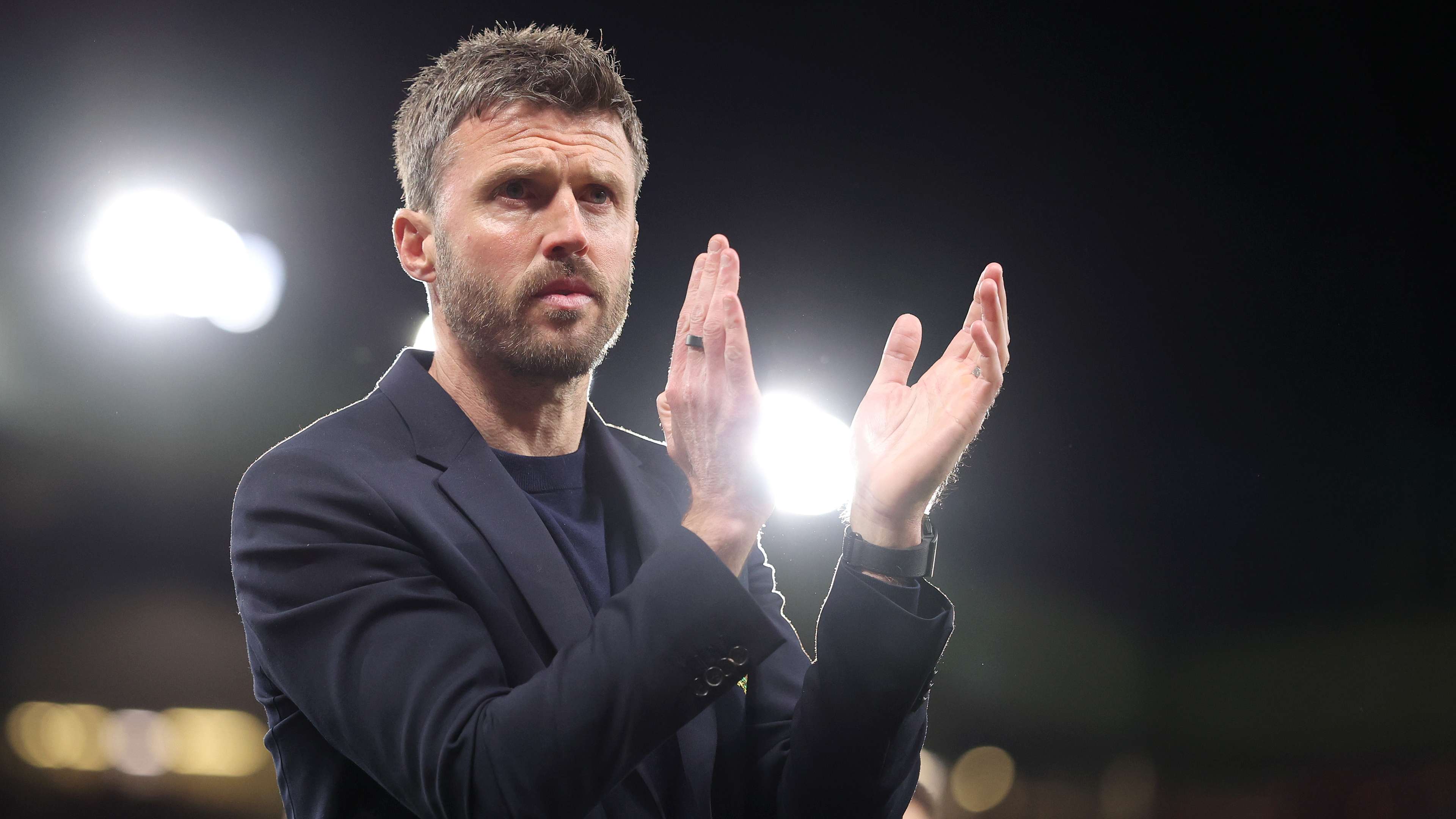 Carrick issues response to rumours Man Utd looking at other managers  