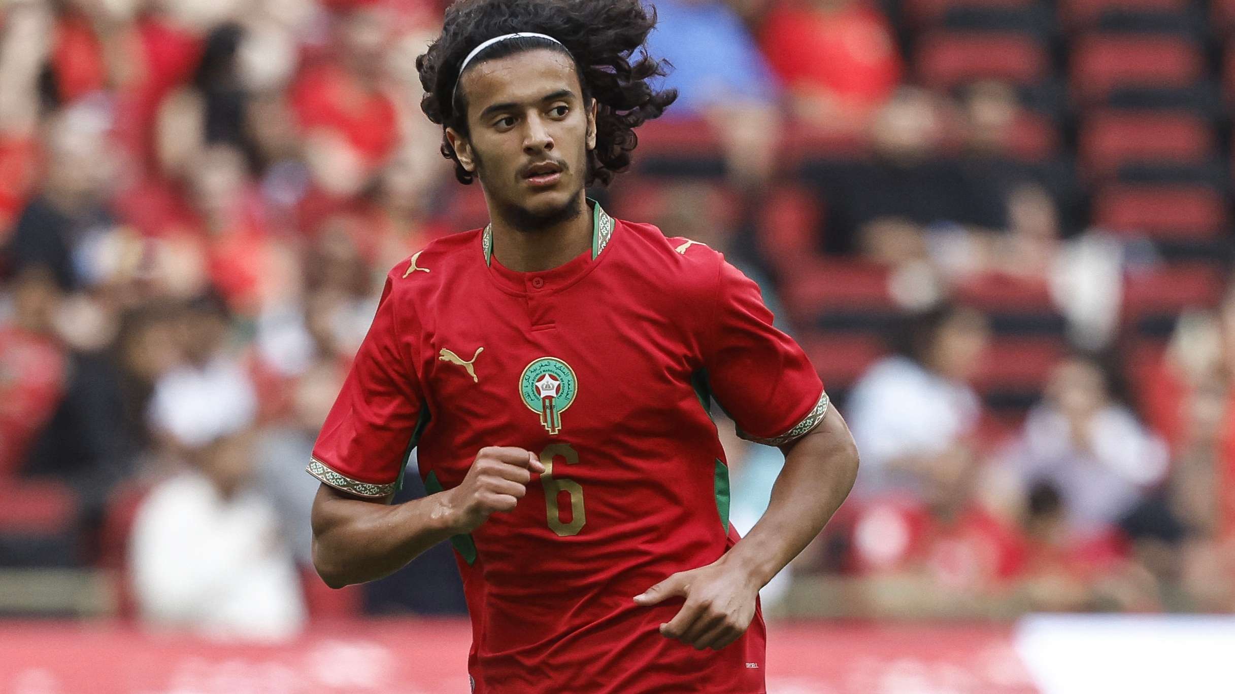 Bouaddi awaits a decision: Manchester City weigh up two plans  