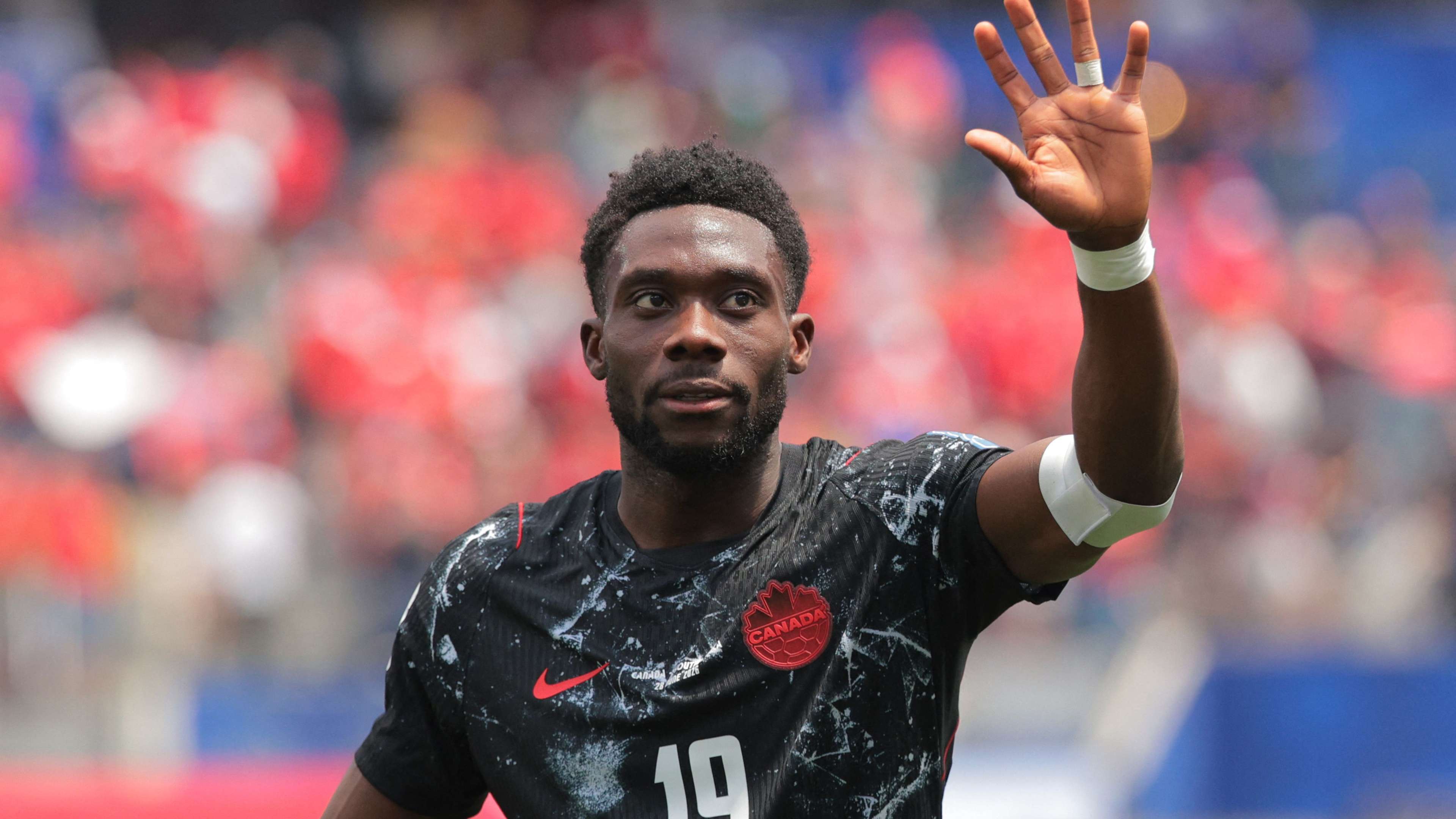 Bayern's stance on Davies' future revealed  