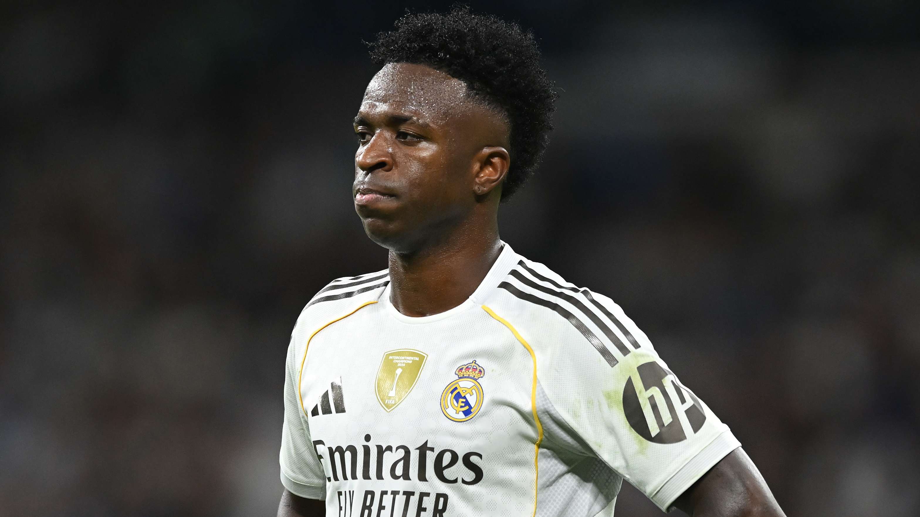 Real Madrid corner Vinicius with a new offer: awaiting an immediate response  