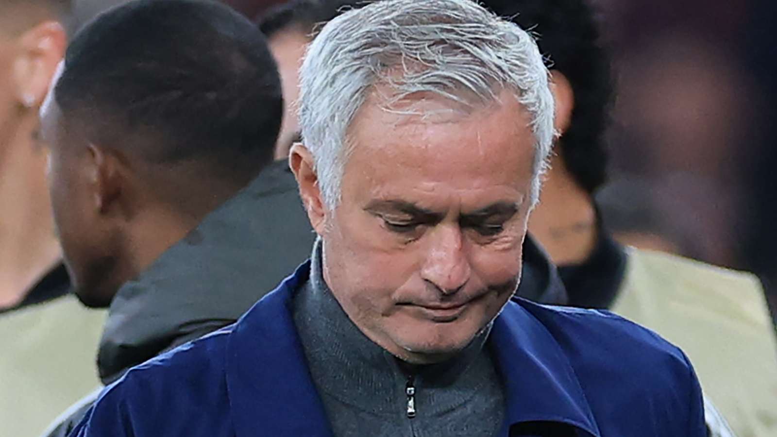 The rescue deal: Mourinho seeks an urgent solution to Real Madrid's recurring crisis  